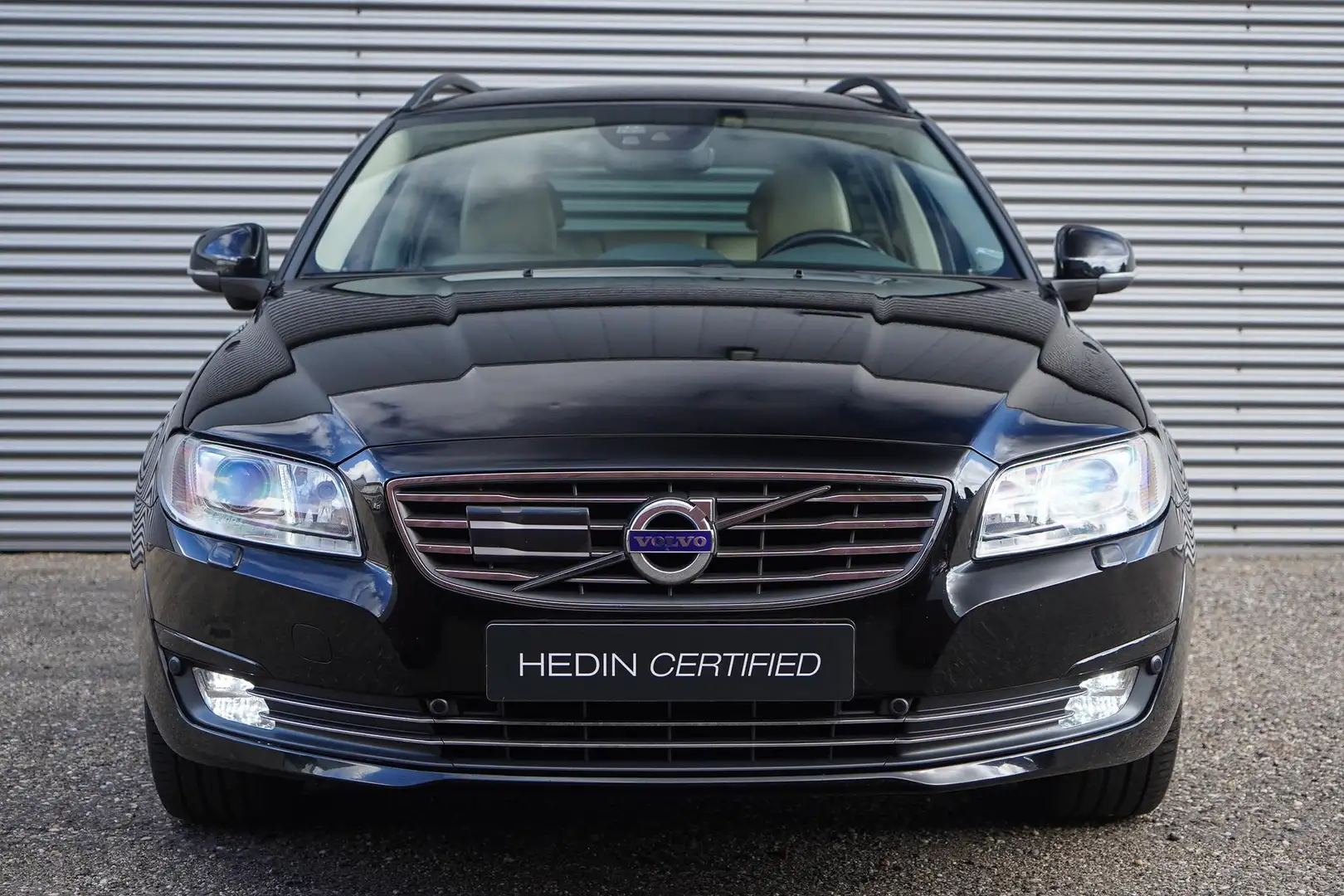 Volvo V70 T4 Classic Edition | Adaptive Cruise | BLIS | Stuu Zwart - 2