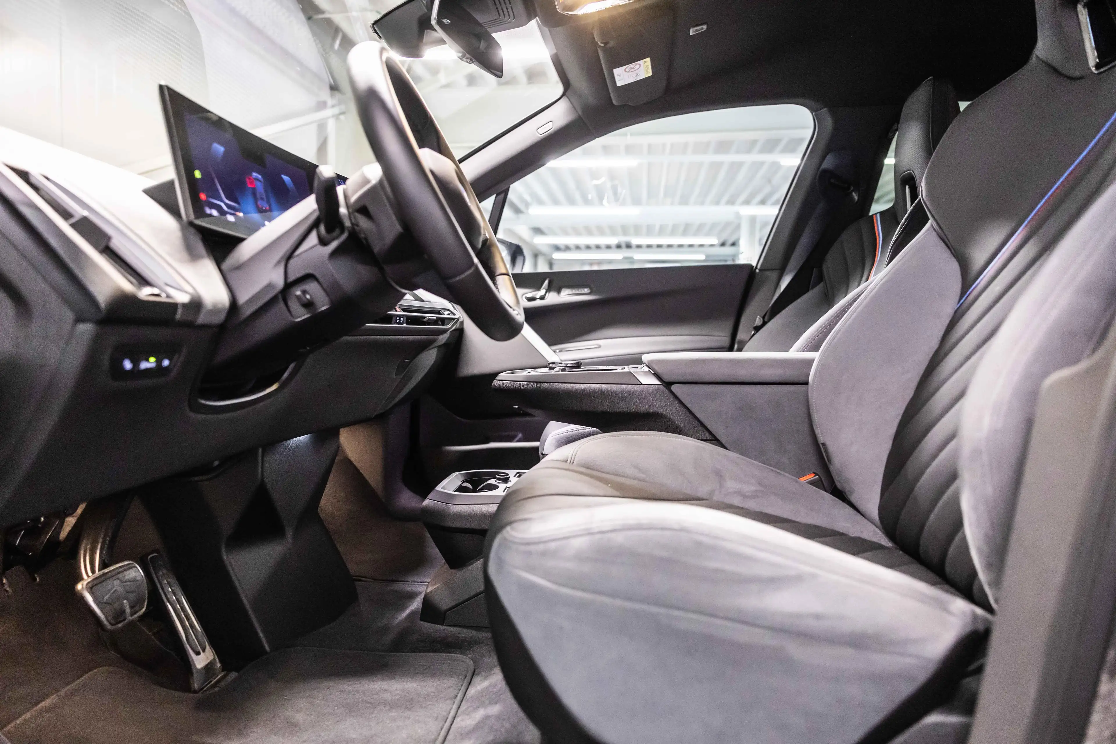 BMW iX iX xDrive45 M Sport | AIR SUSP | DRIVE PRO | ADAPT — photo 12
