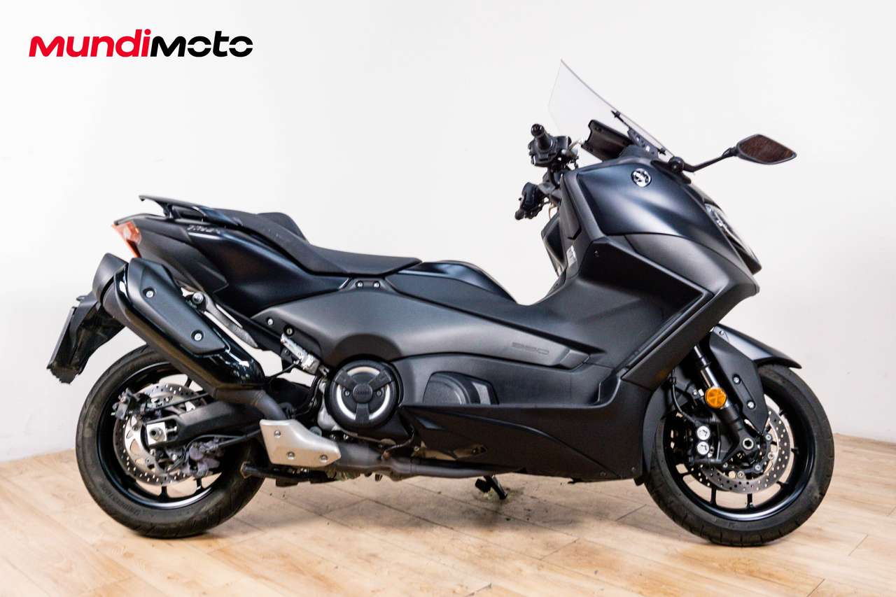 Yamaha TMAX 560