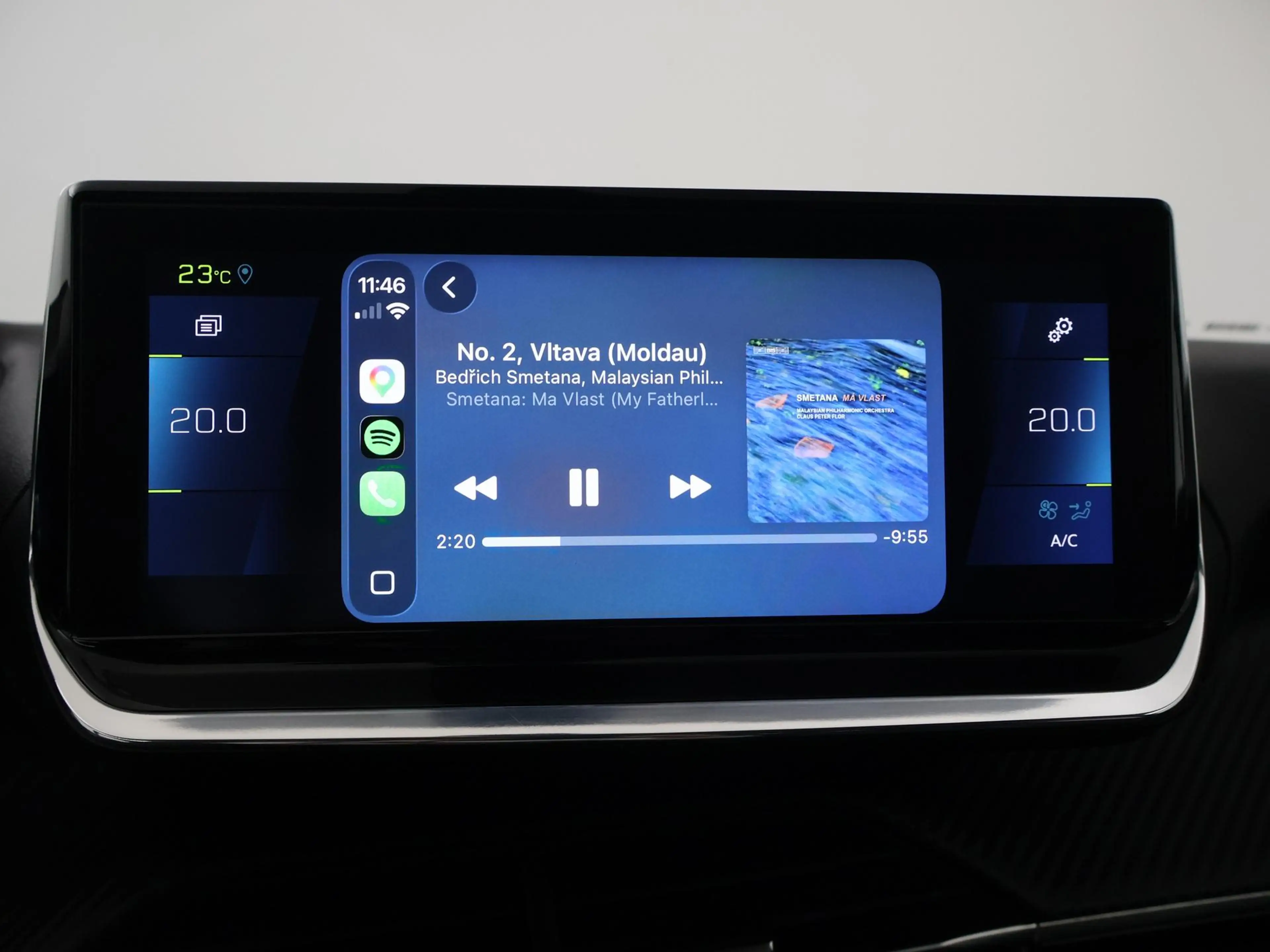 Peugeot e-2008 EV ALLURE 50 kWh + CAMERA | LED | CARPLAY | STOELV — photo 39