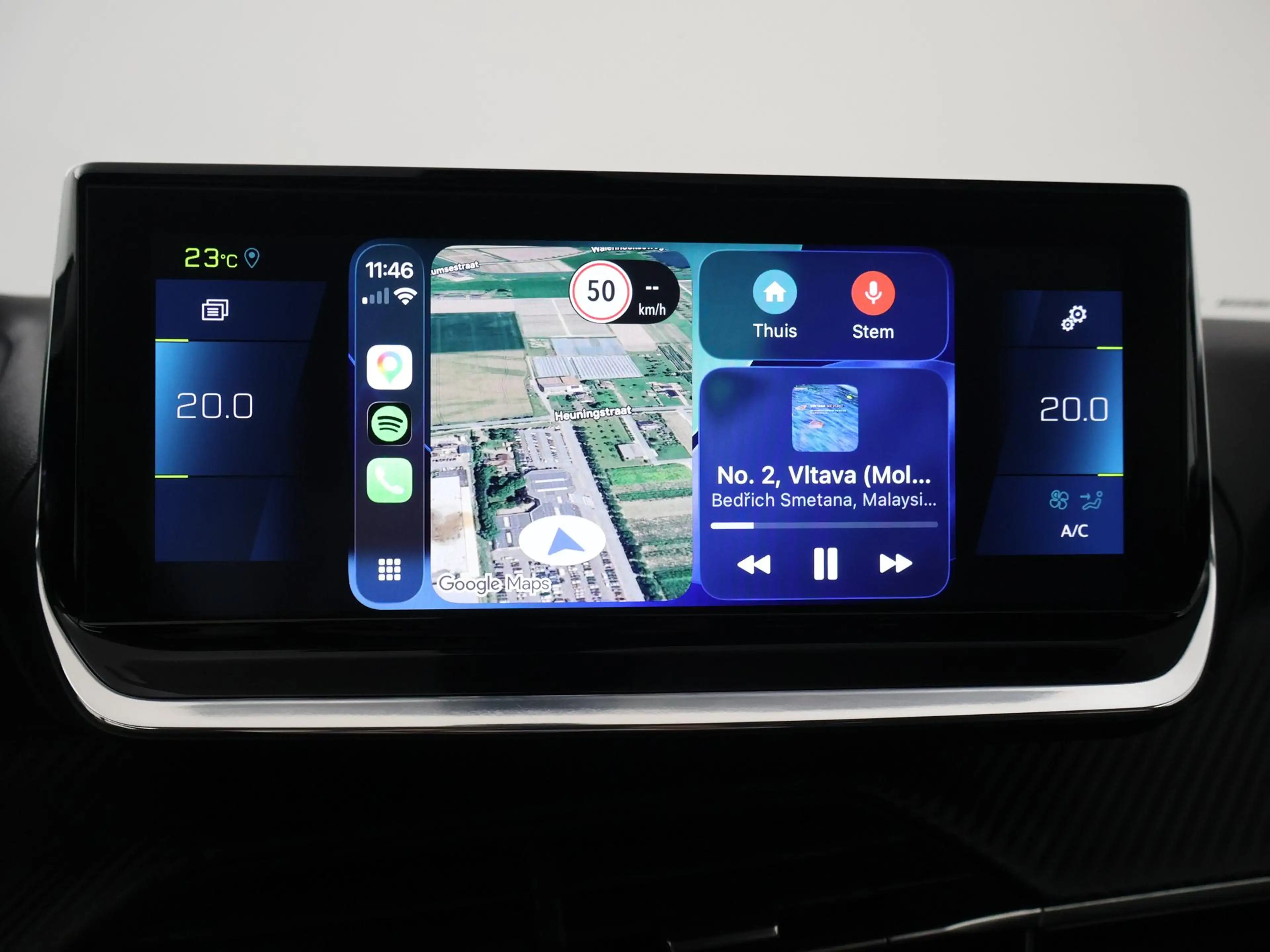 Peugeot e-2008 EV ALLURE 50 kWh + CAMERA | LED | CARPLAY | STOELV — photo 38