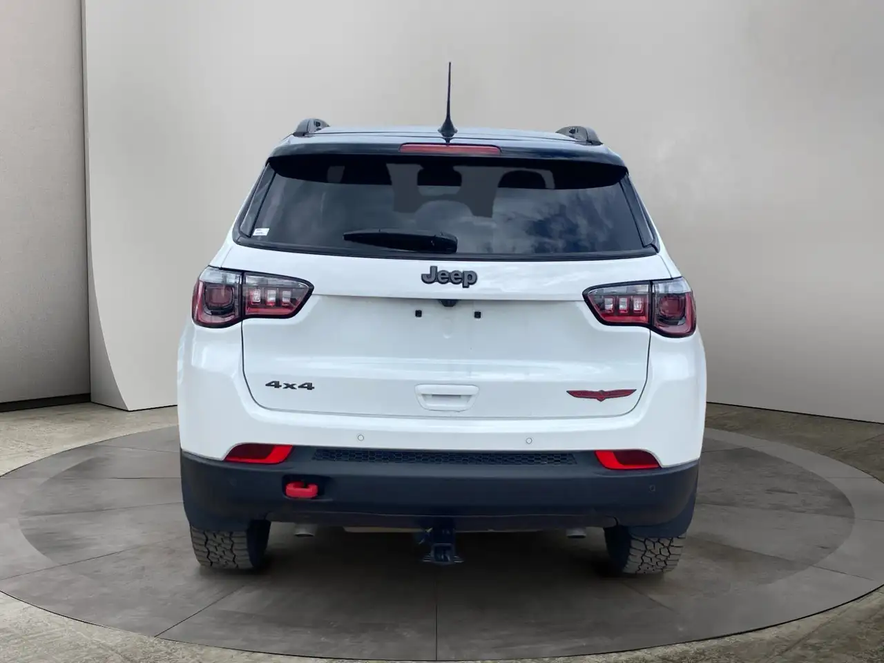 Jeep Compass photo Jeep Compass
