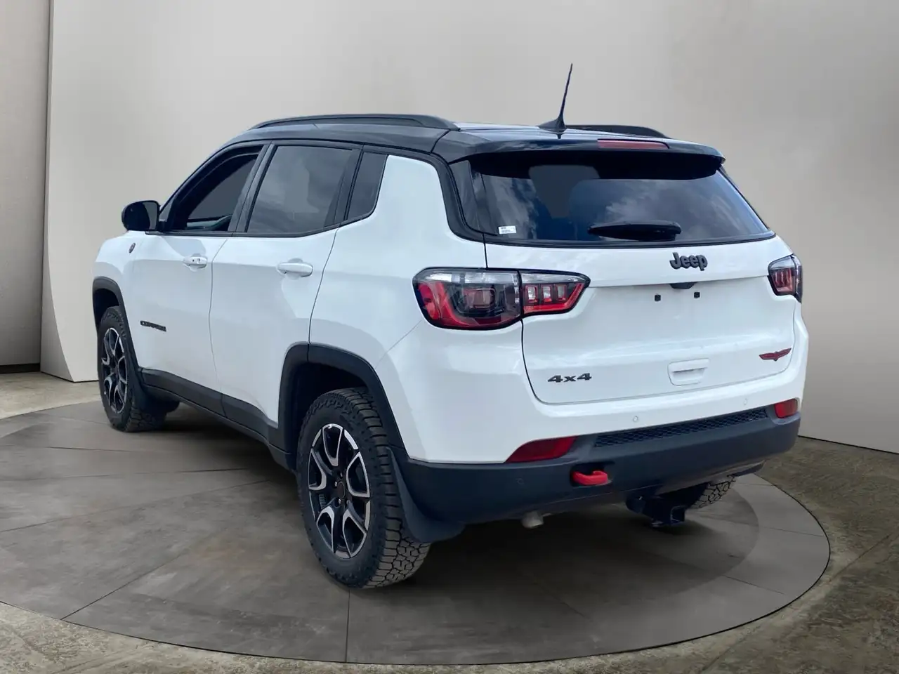 Jeep Compass photo Jeep Compass