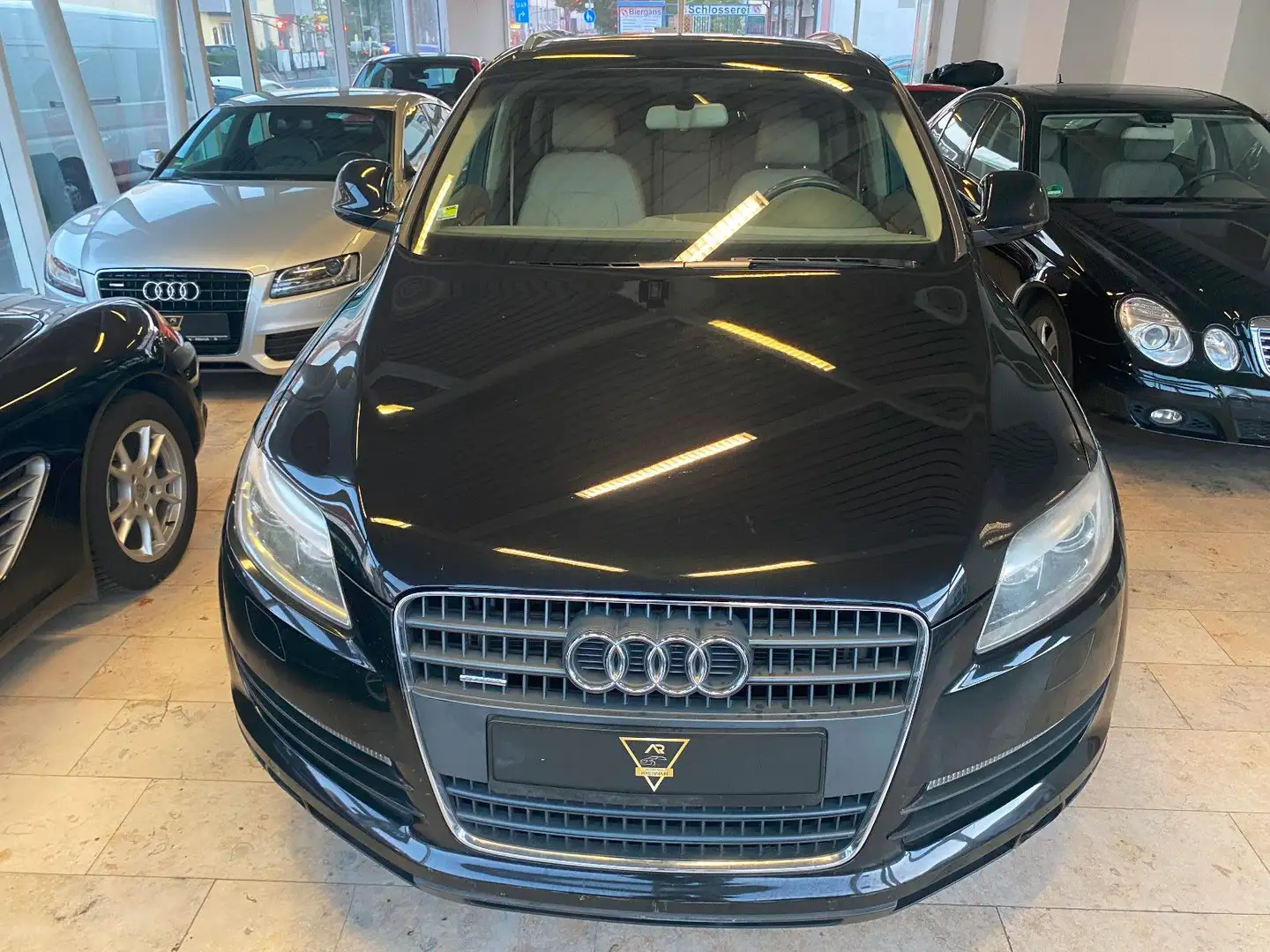 Audi Q7 3.0 TDI quattro/7 Sitzer/Led./Xen./Navi/SHZ/ Schwarz - 2