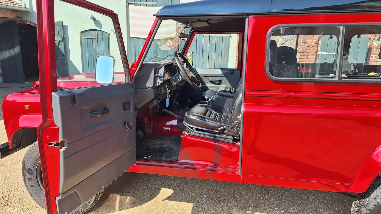 Land Rover Defender 110, foto 3