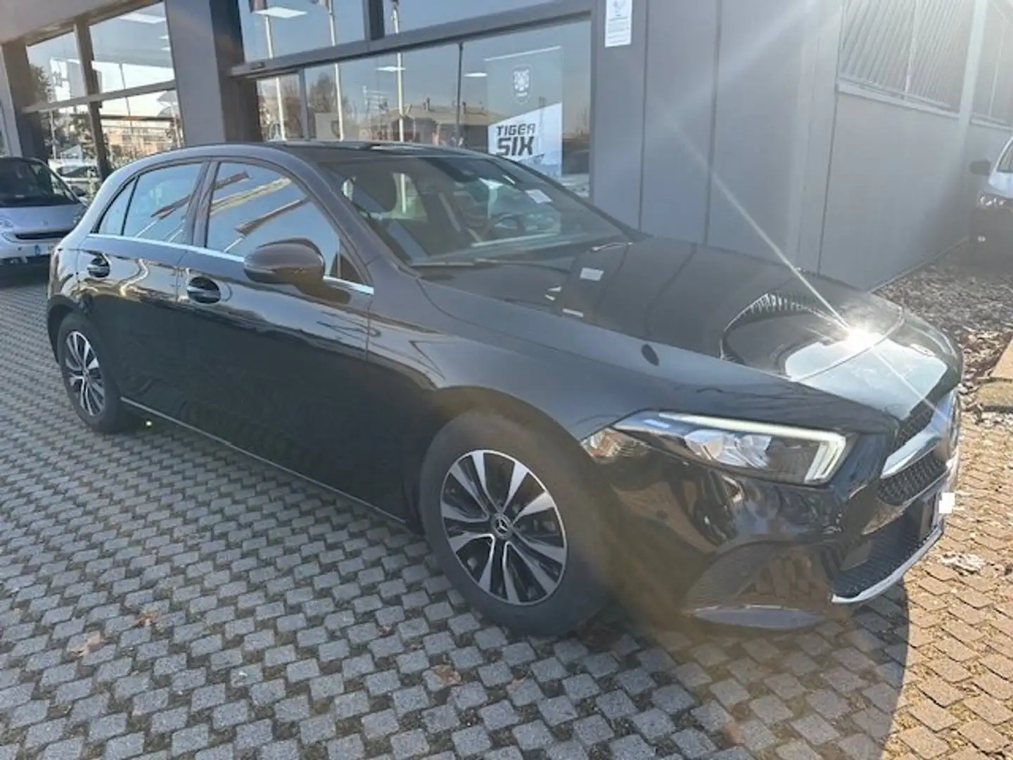 Mercedes-Benz A 180 Classe A - W177 2018 d Business auto Noir - 2