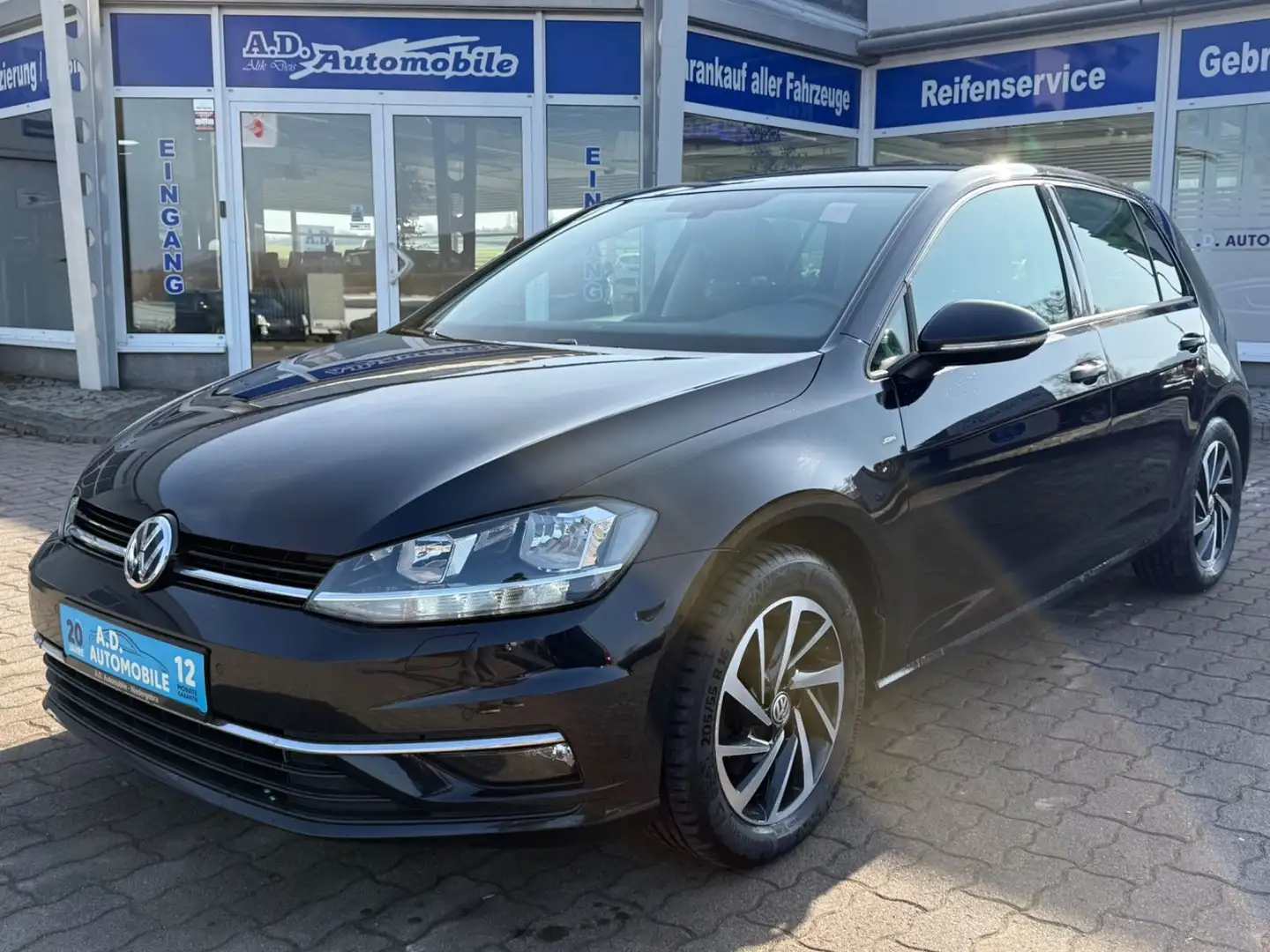 Volkswagen Golf VII Lim. Join Start-Stopp Lenkrad-Heizung Schwarz - 1