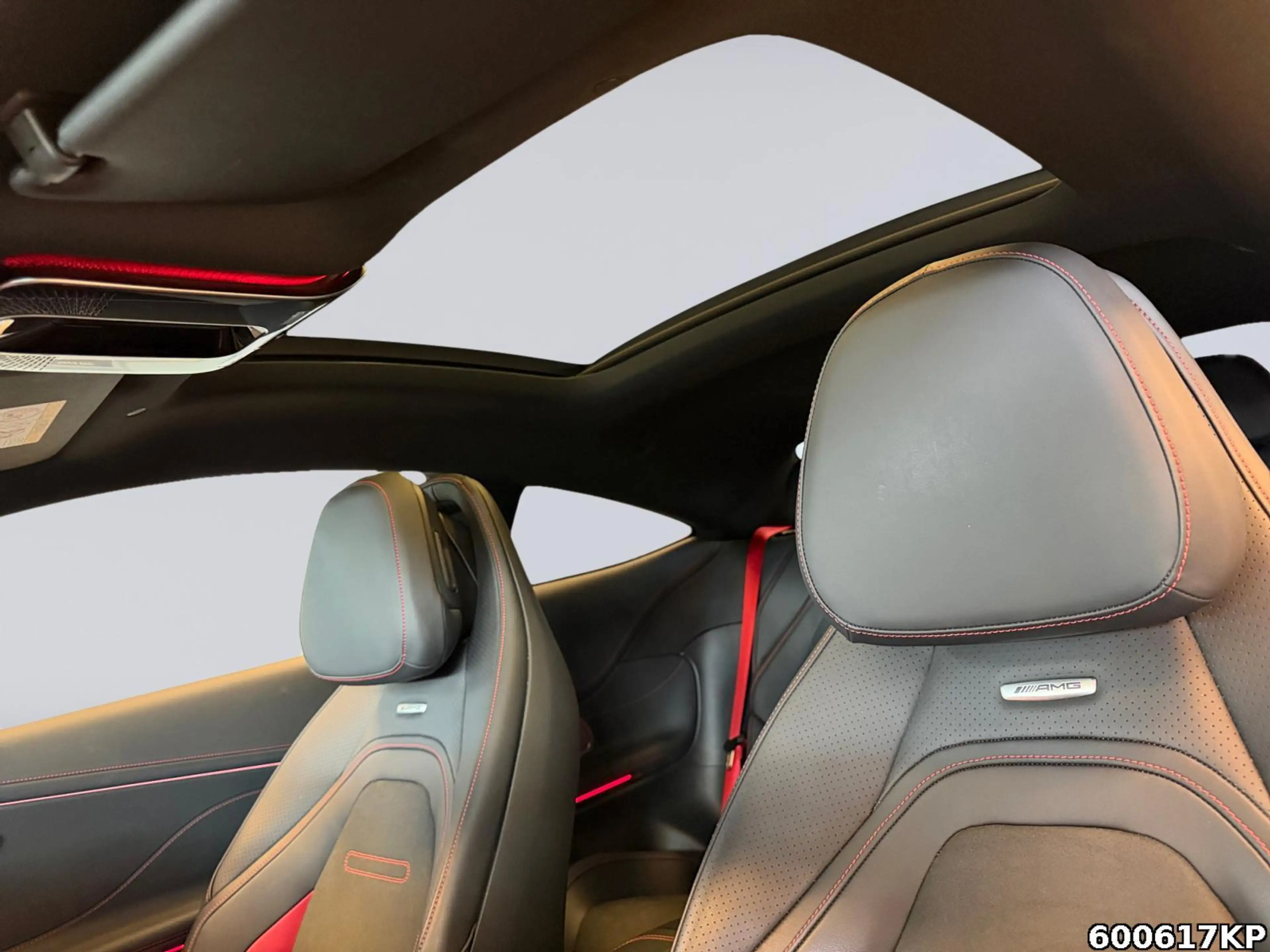 Mercedes-Benz CLE 53 AMG 4M+ Pano AHK Burmester 20" Night II — photo 13