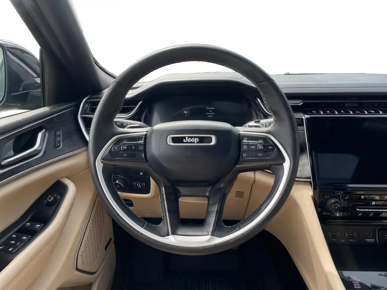 Jeep Grand Cherokee снимка Jeep Grand Cherokee