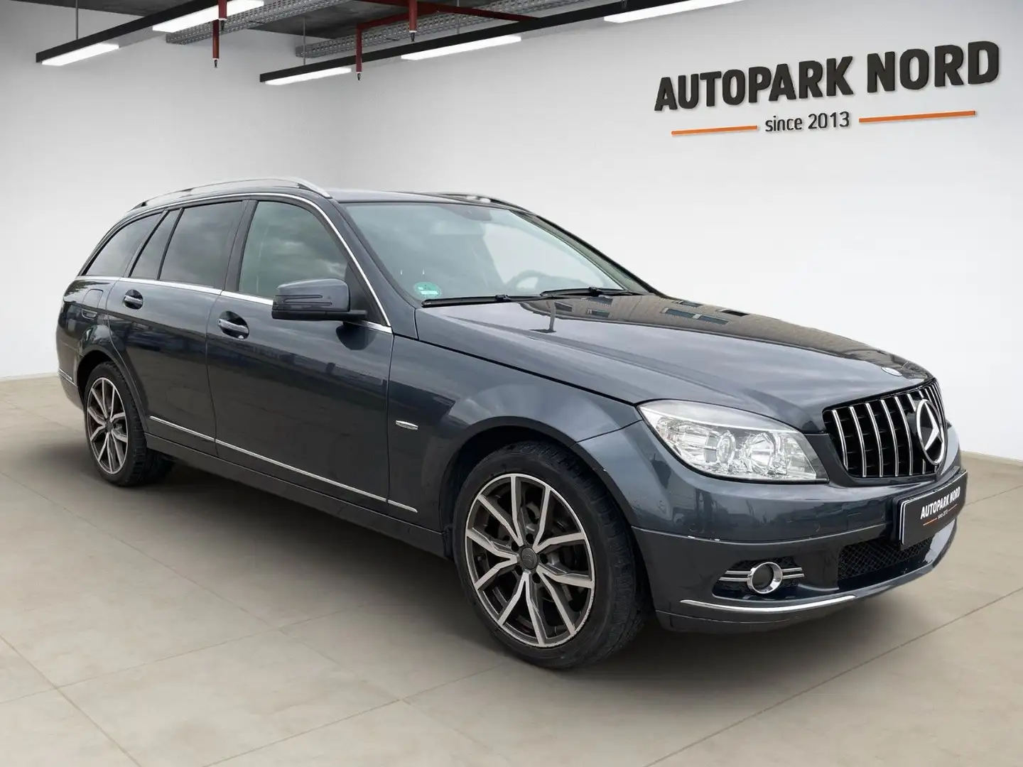Mercedes-Benz C 300 T Avantgarde/AHK/LEDER/SHZ/TEMP/PDC Gris - 2