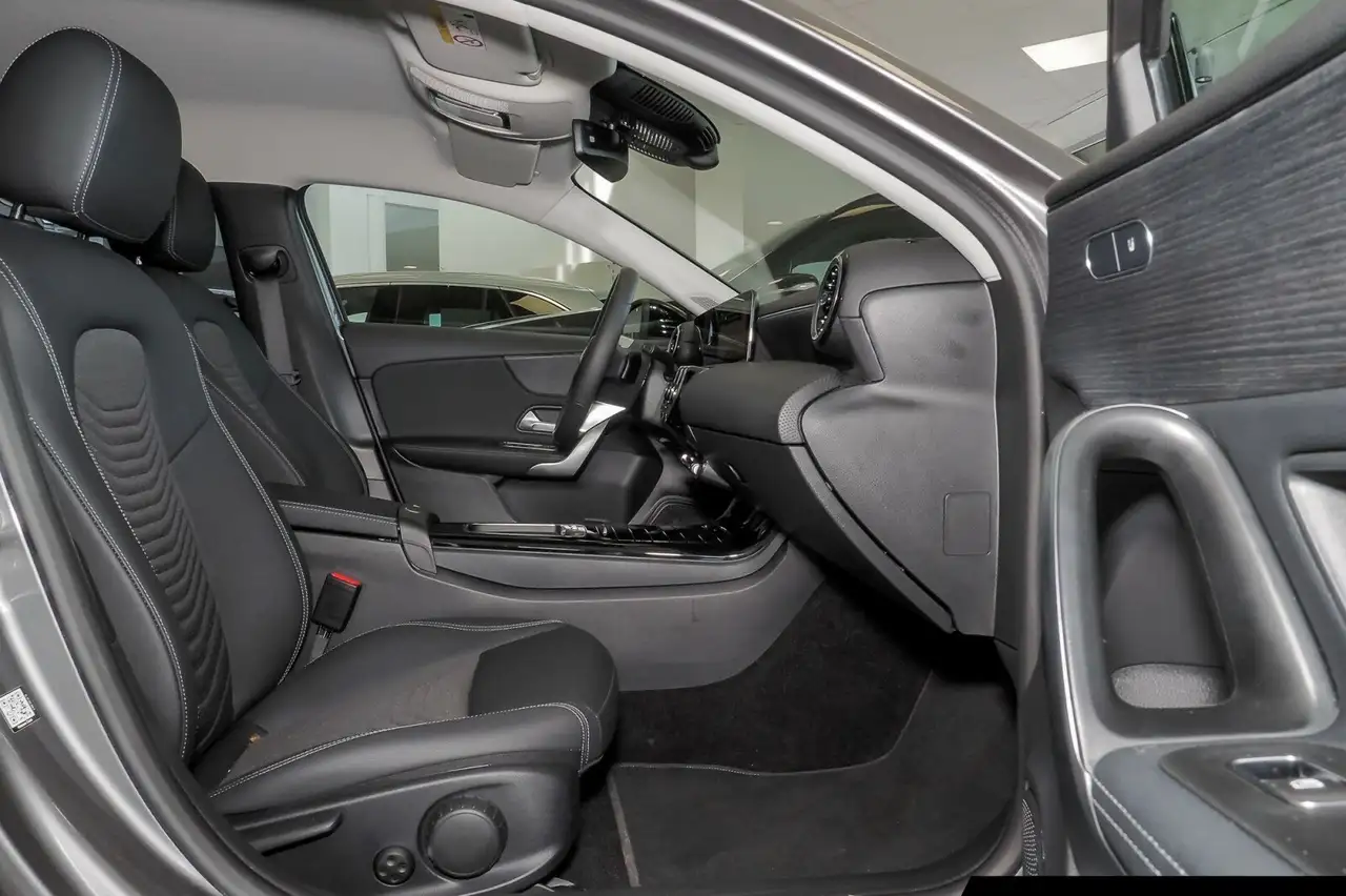 Mercedes-Benz A 180 A 180 Progressiv 7G/Night/Kamera/Navi/LED Autom. 6