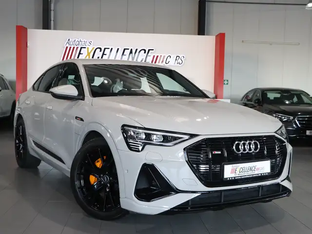 Audi e-tron SPORTBACK 55 QUATTRO S-LINE BLACK / SCHÖN