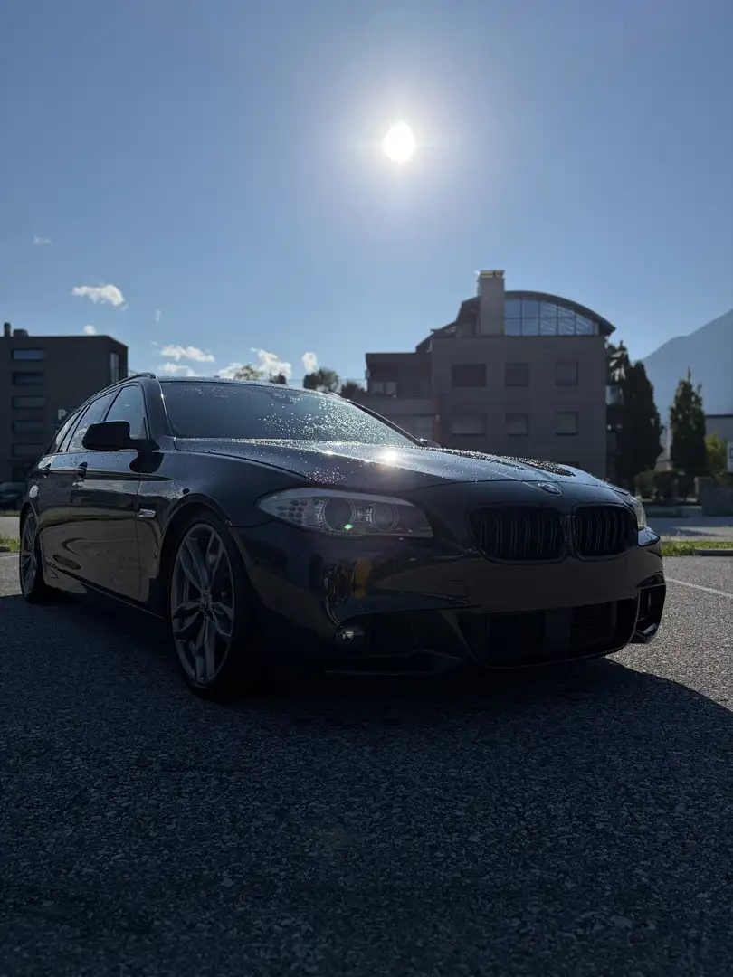 BMW 530 F11 Grau - 1