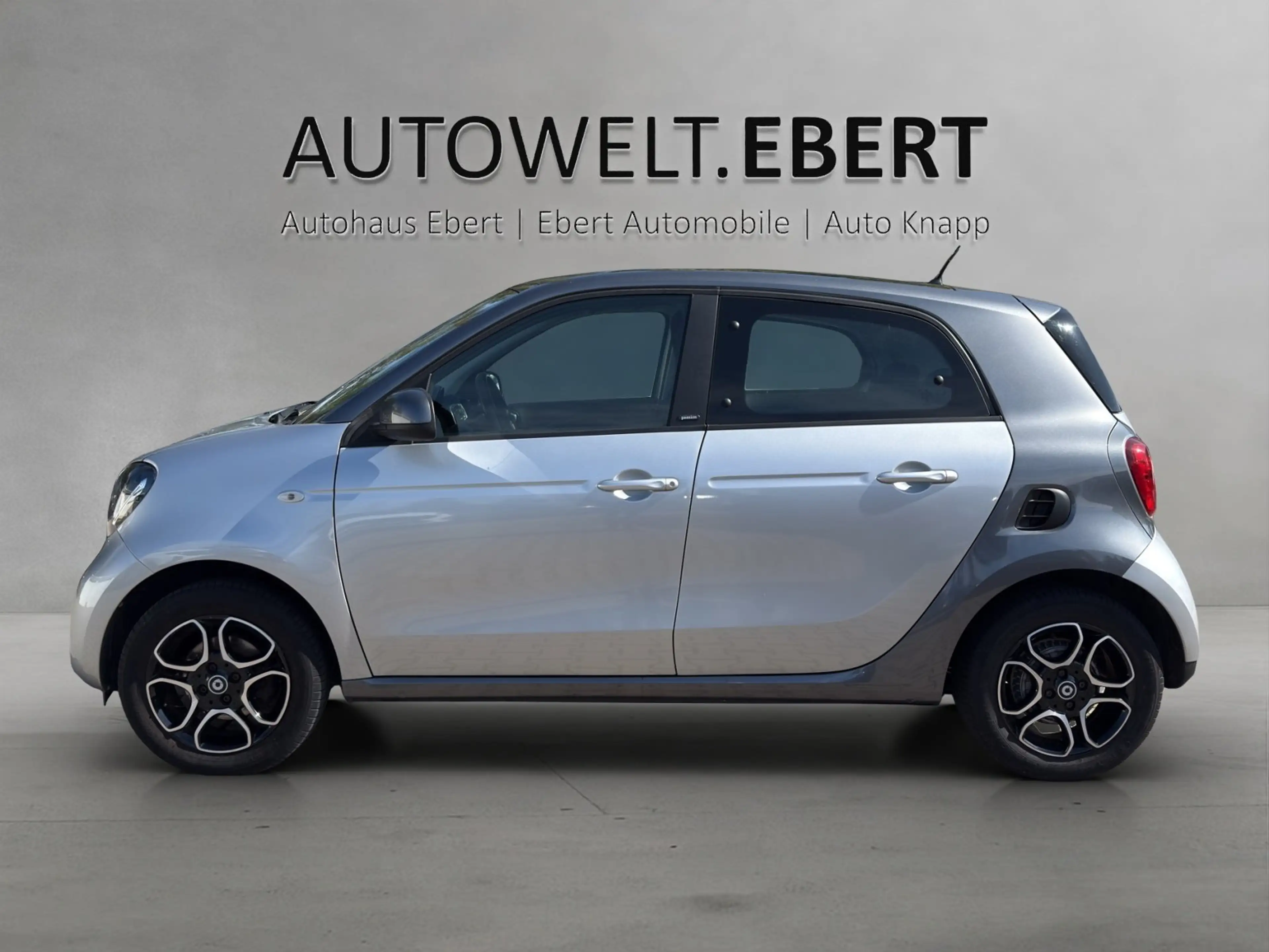 smart forFour forfour passion (52kW) Automatik Panoramadach SH — photo 2