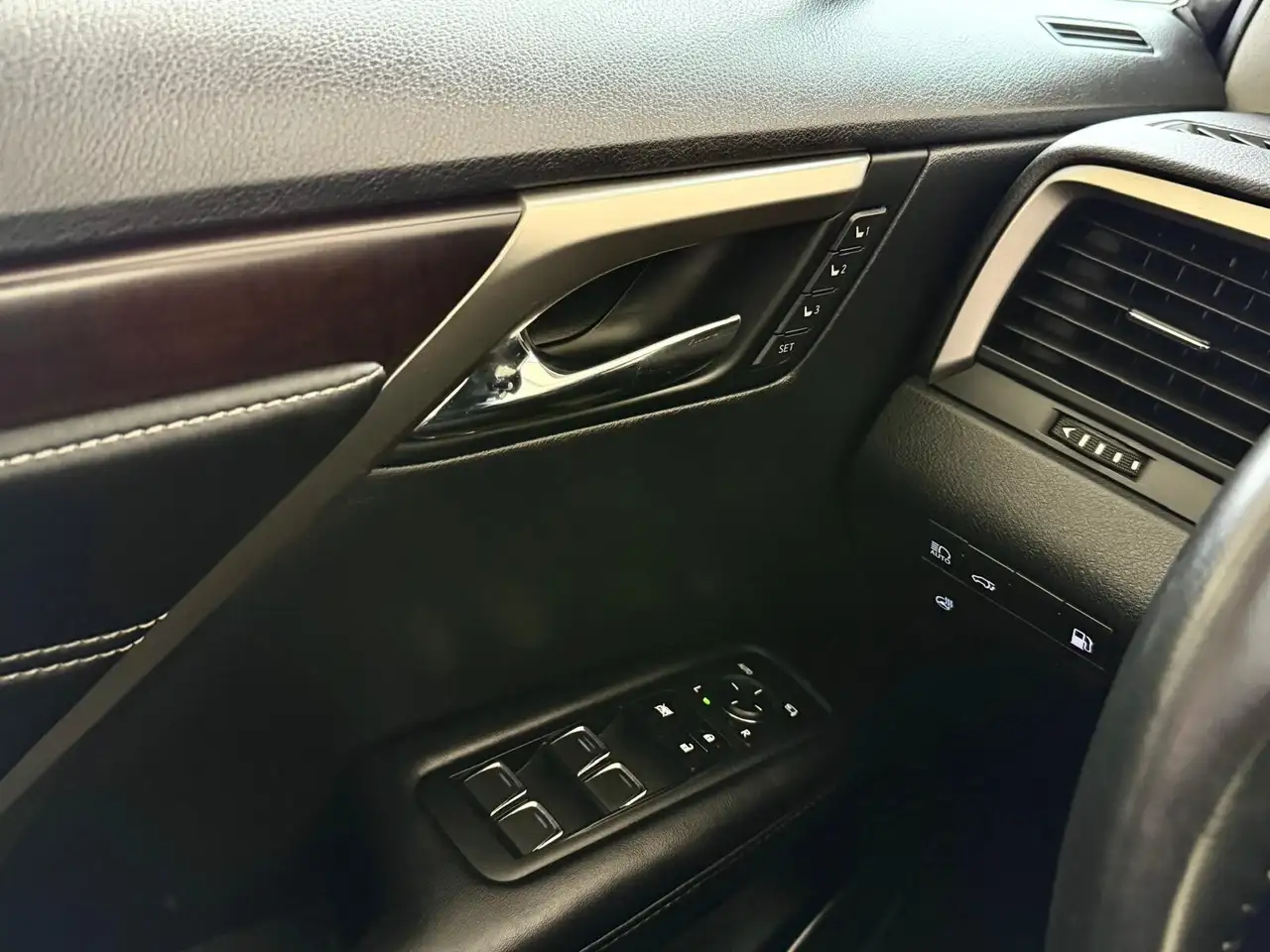 Lexus RX снимка Lexus RX