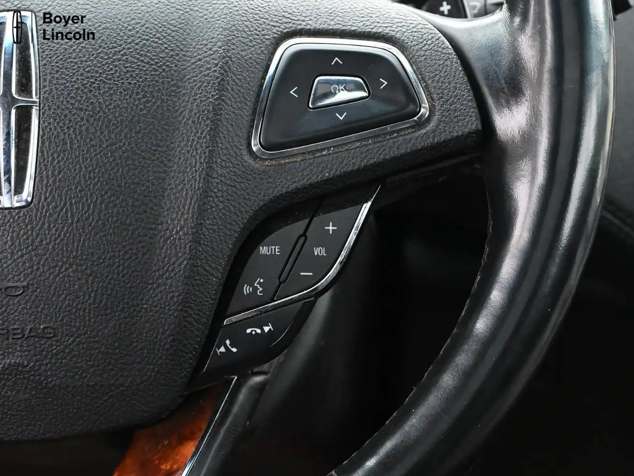 Lincoln MKX снимка Lincoln MKX