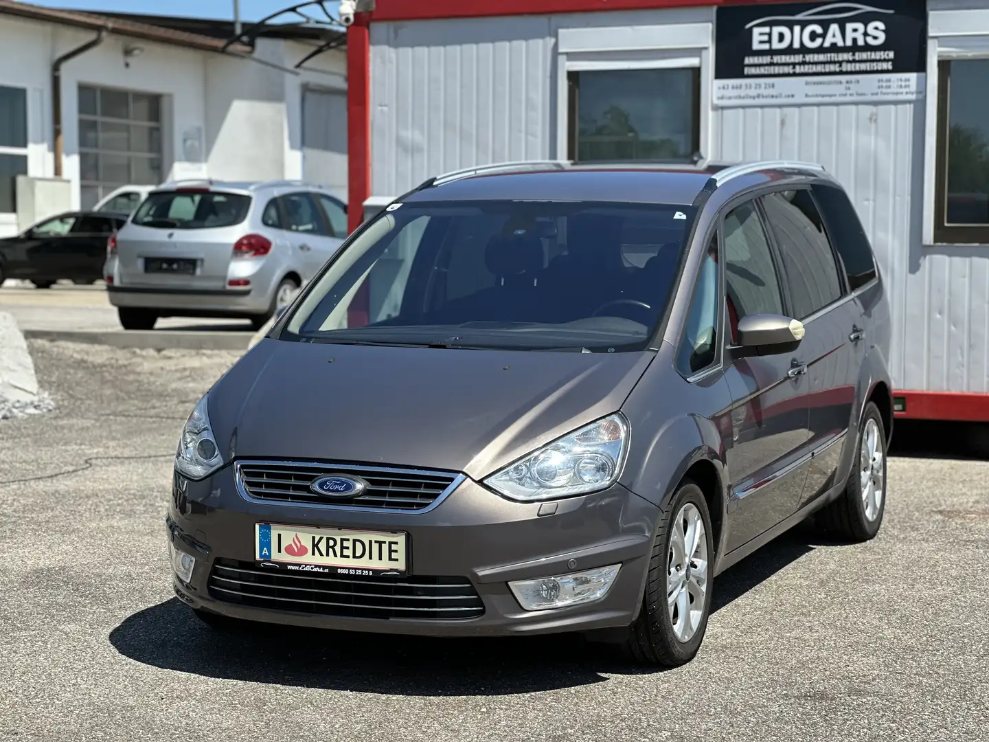 Ford Galaxy Titanium (02.2010 Braun - 1