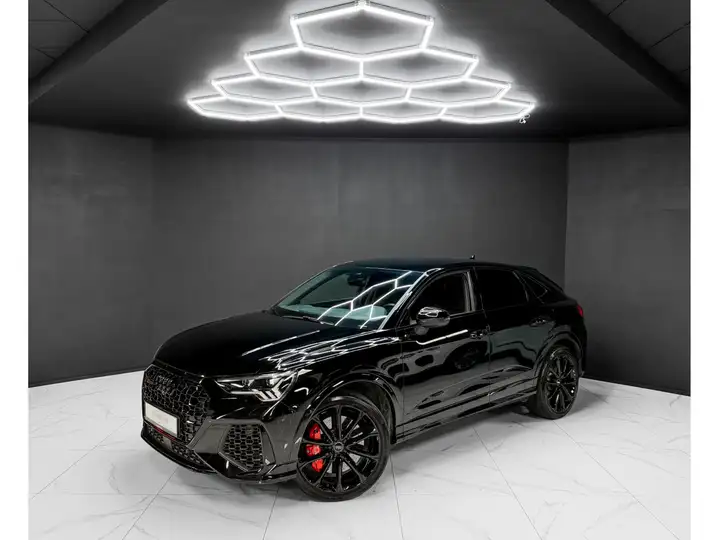 Audi RS Q3 SPORTBACK / 360° / Sonos / Pano