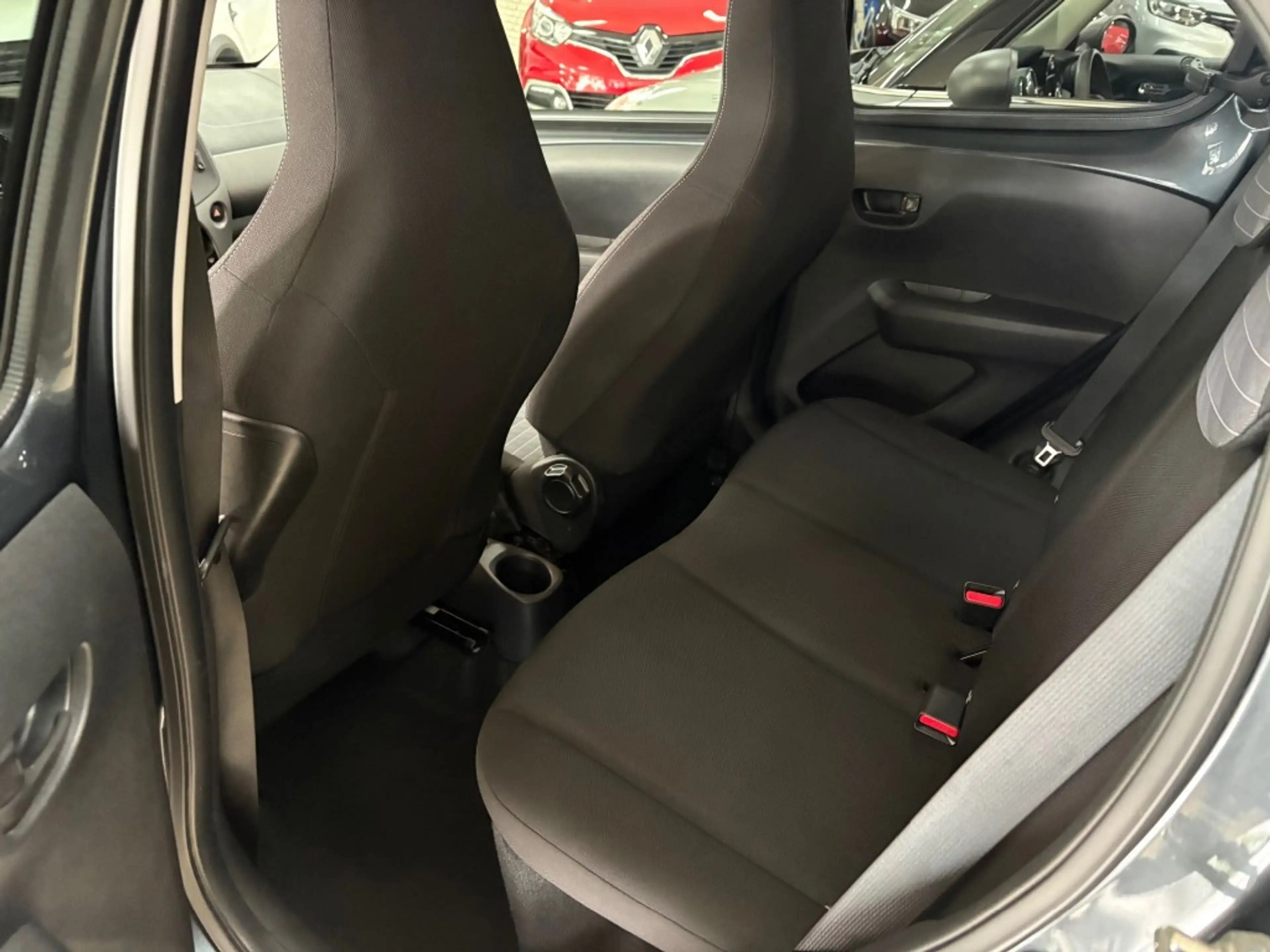 Peugeot 108 1.0 E-VTI Airco Multimedia USB NL auto NAP — photo 10