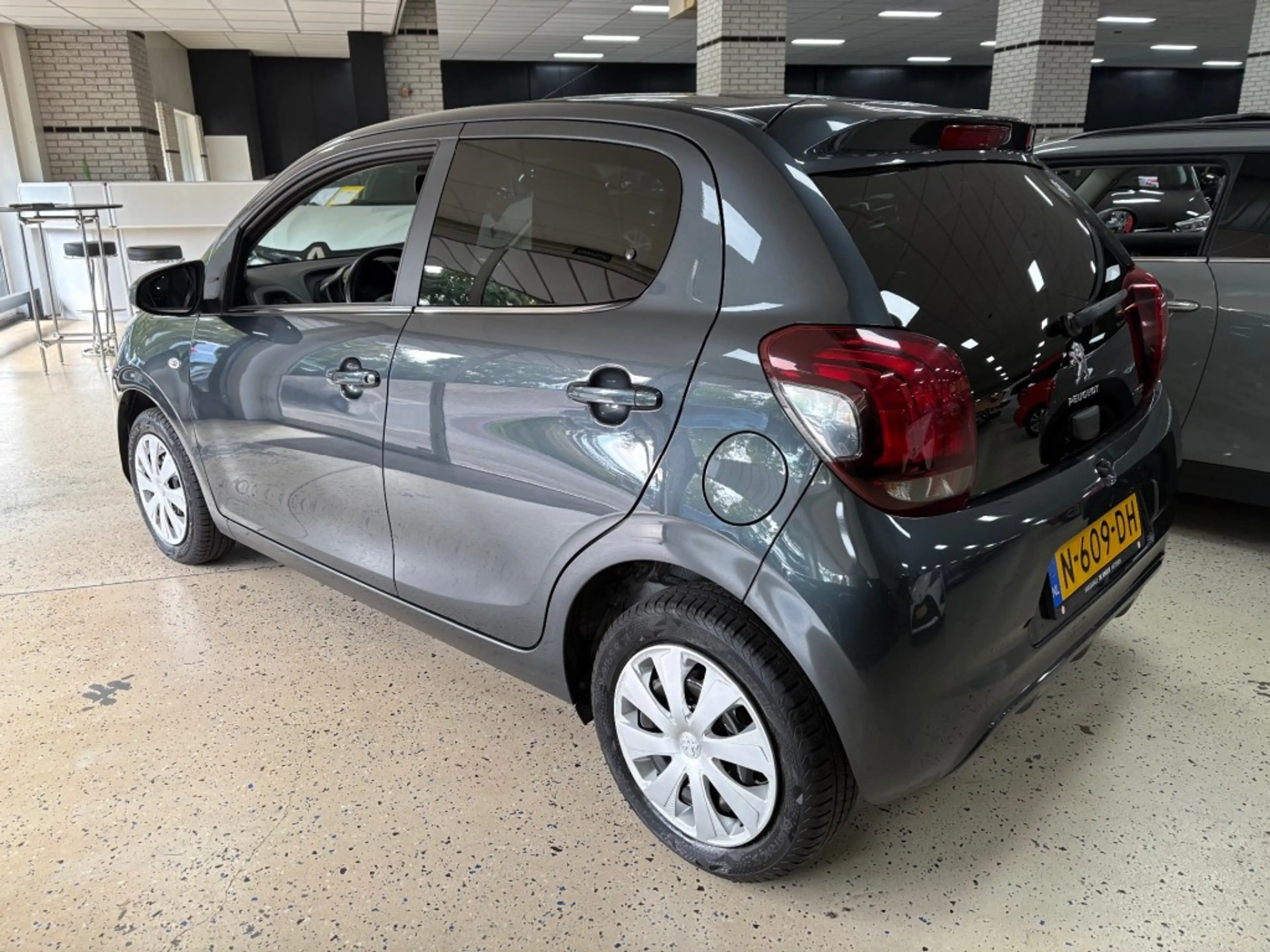 Peugeot 108 1.0 E-VTI Airco Multimedia USB NL auto NAP — photo 6