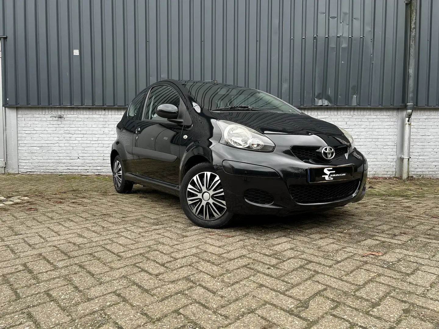 Toyota Aygo 1.0-12V Comfort Zwart - 1