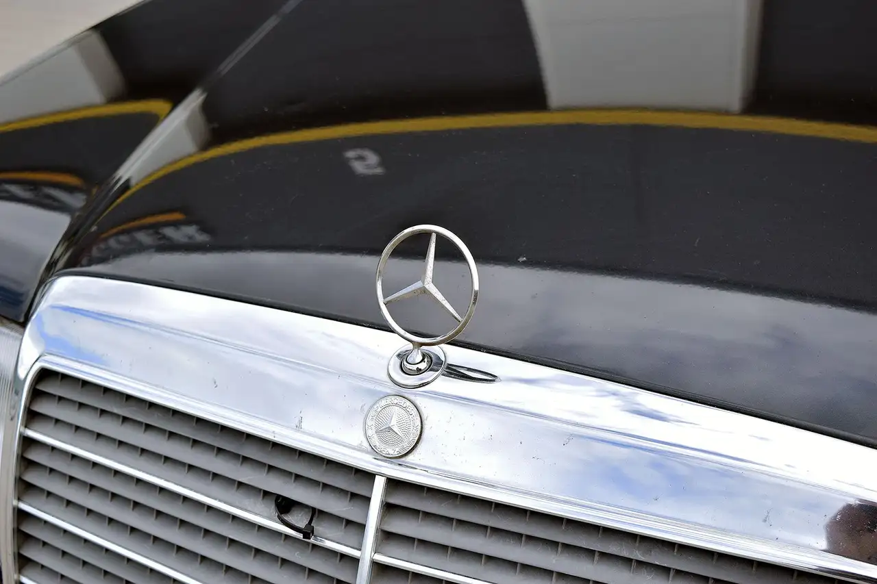 Mercedes-Benz E 300 D Automatik W124 mit Oldtimer-Gutachten/AHK, foto 10