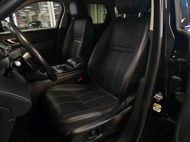 Land Rover Range Rover Velar view 16