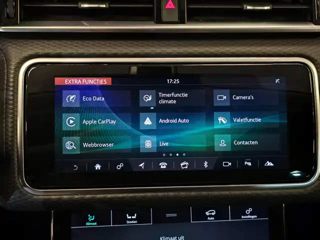 Land Rover Range Rover Velar view 24