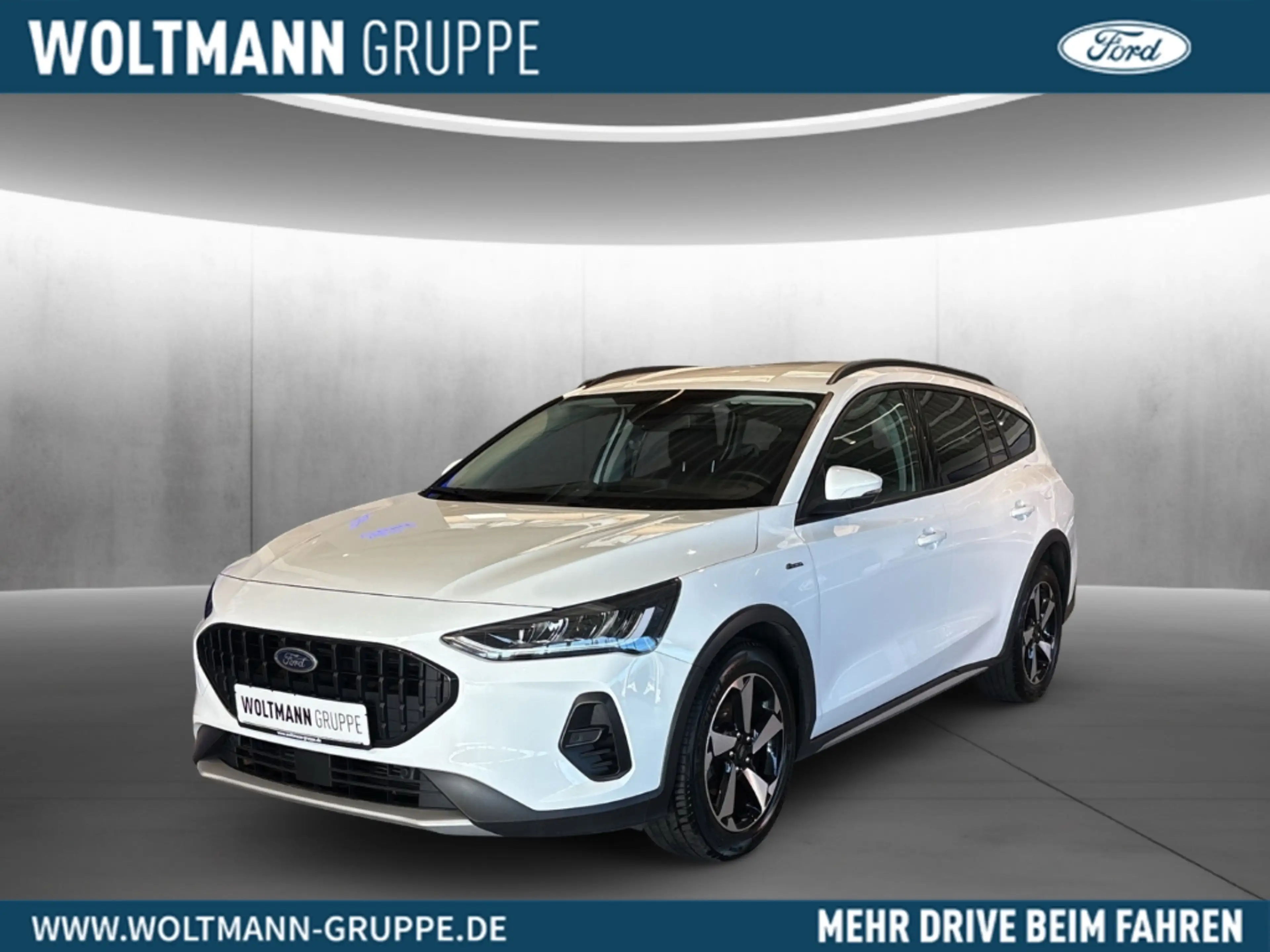 Ford Focus Turnier Active Navi LED ACC Apple CarPlay Android