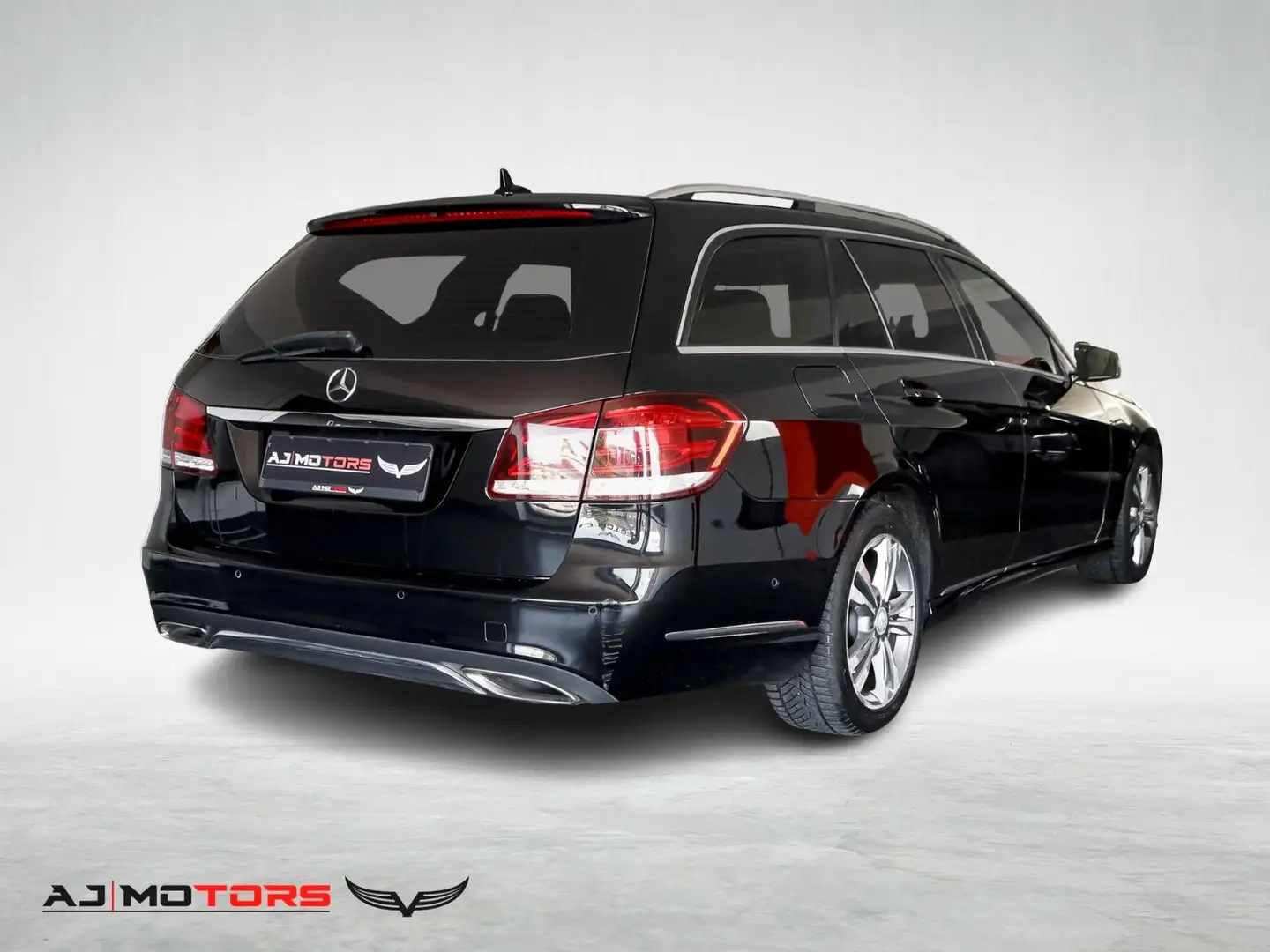 Mercedes-Benz E 350 BlueTec 4Matic *NAVI-AIRMATIK-LED-TEMPOMA Чёрный - 2