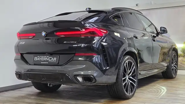 BMW X6 view 6