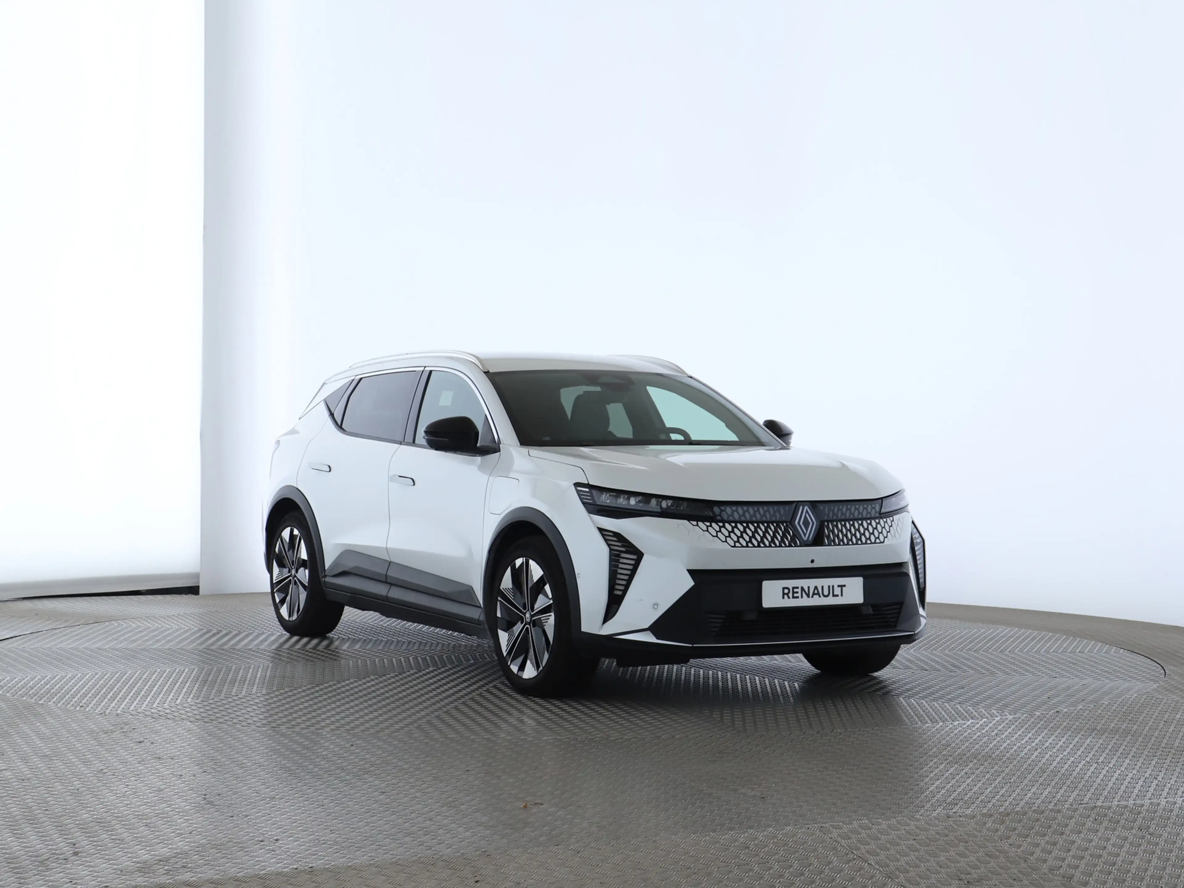 Renault Scenic E-Tech Electric 220 Long Range Techno — photo 9