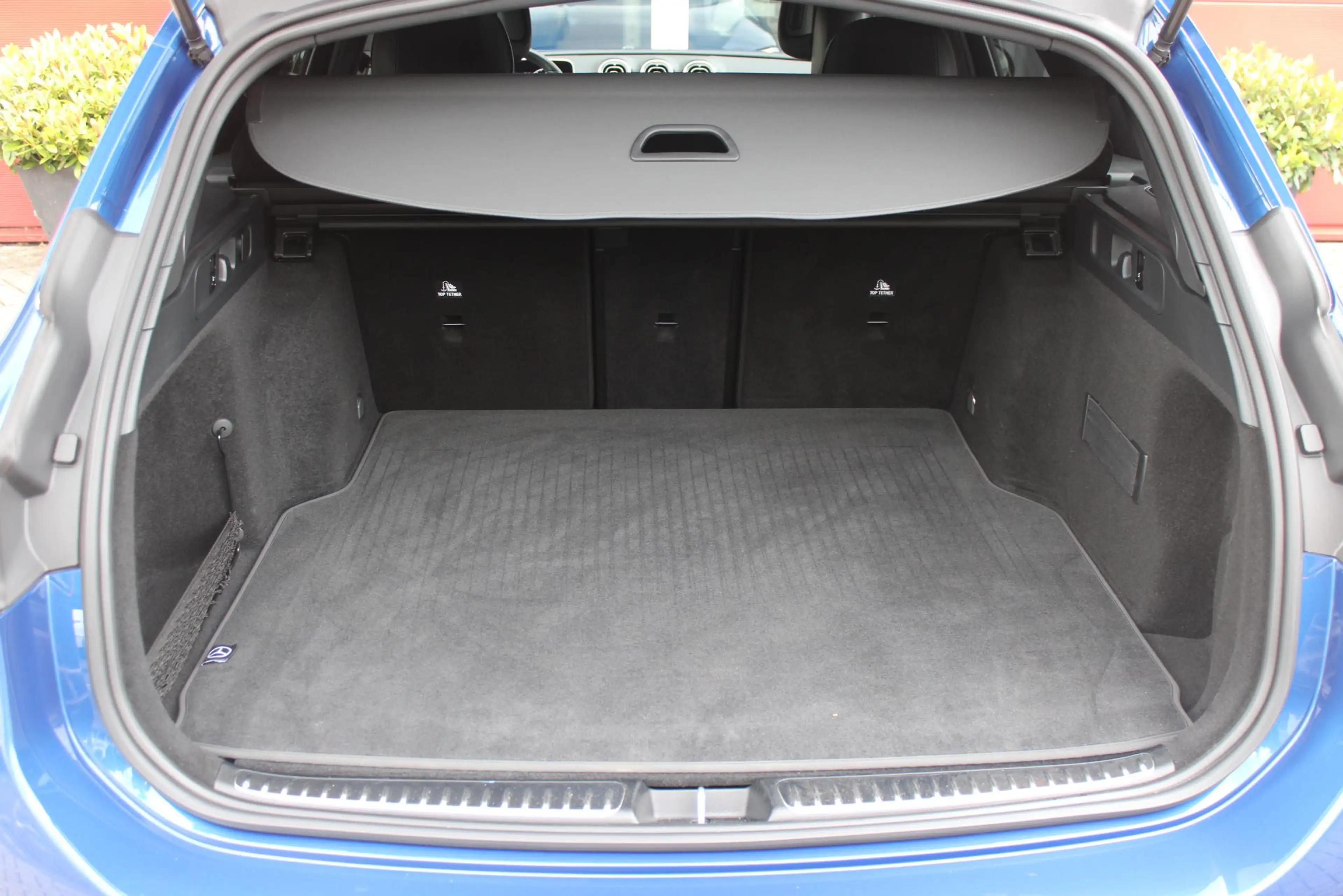 Mercedes-Benz C 200 Estate 218PK Launch Edition AMG Line | PANORAMISCH — photo 9