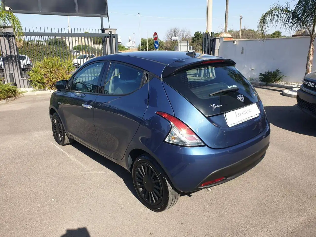 Lancia Ypsilon 2023 — фото 9