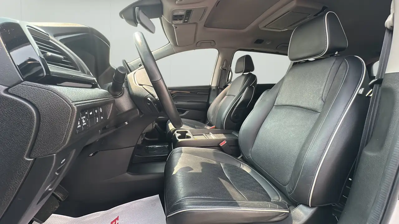 Honda Odyssey снимка Honda Odyssey