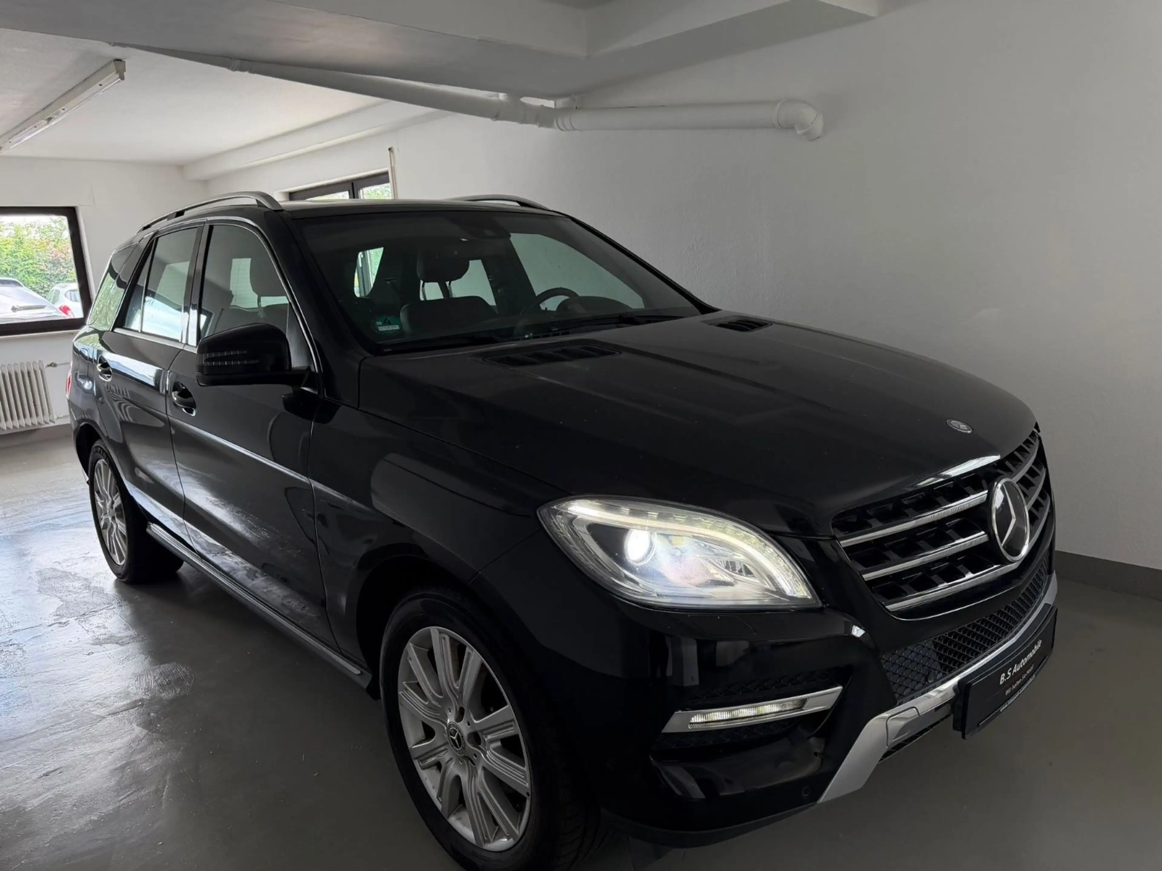 Mercedes-Benz ML 350 CDI BlueTec 4MATIC GSD Leder Navi STHZ