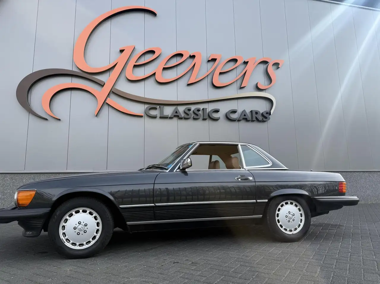 Mercedes-Benz SL 560 W107, foto 10