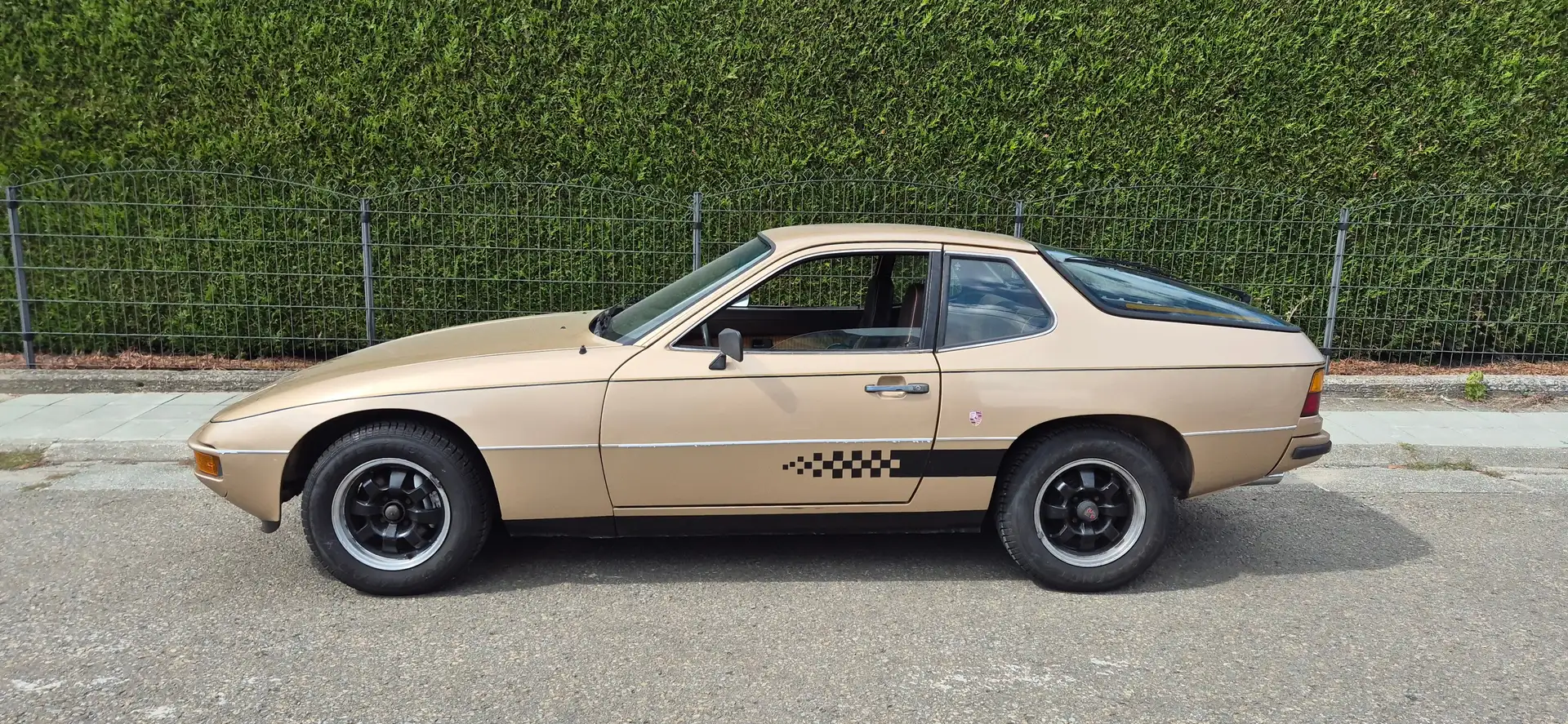 Porsche 924 2L Or - 1