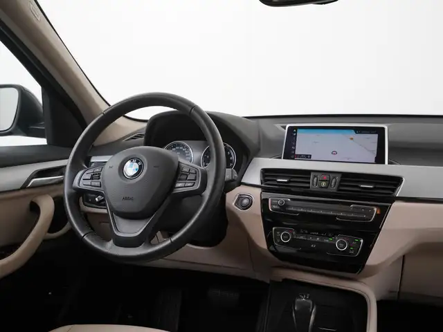 BMW X1 view 7