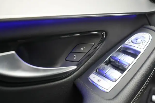 Mercedes-Benz GLC view 26