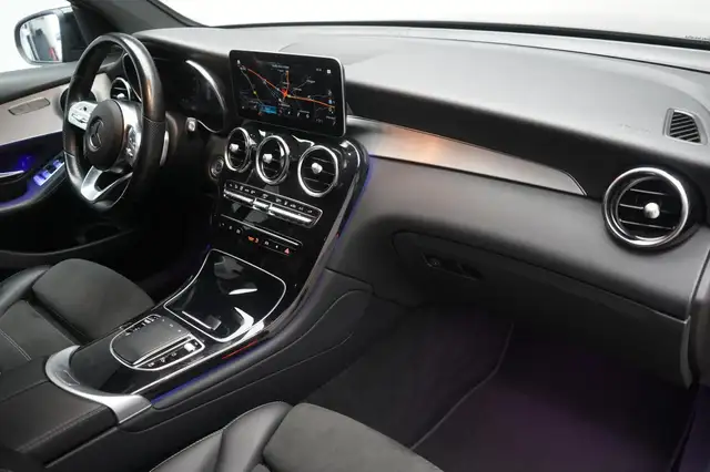 Mercedes-Benz GLC view 17