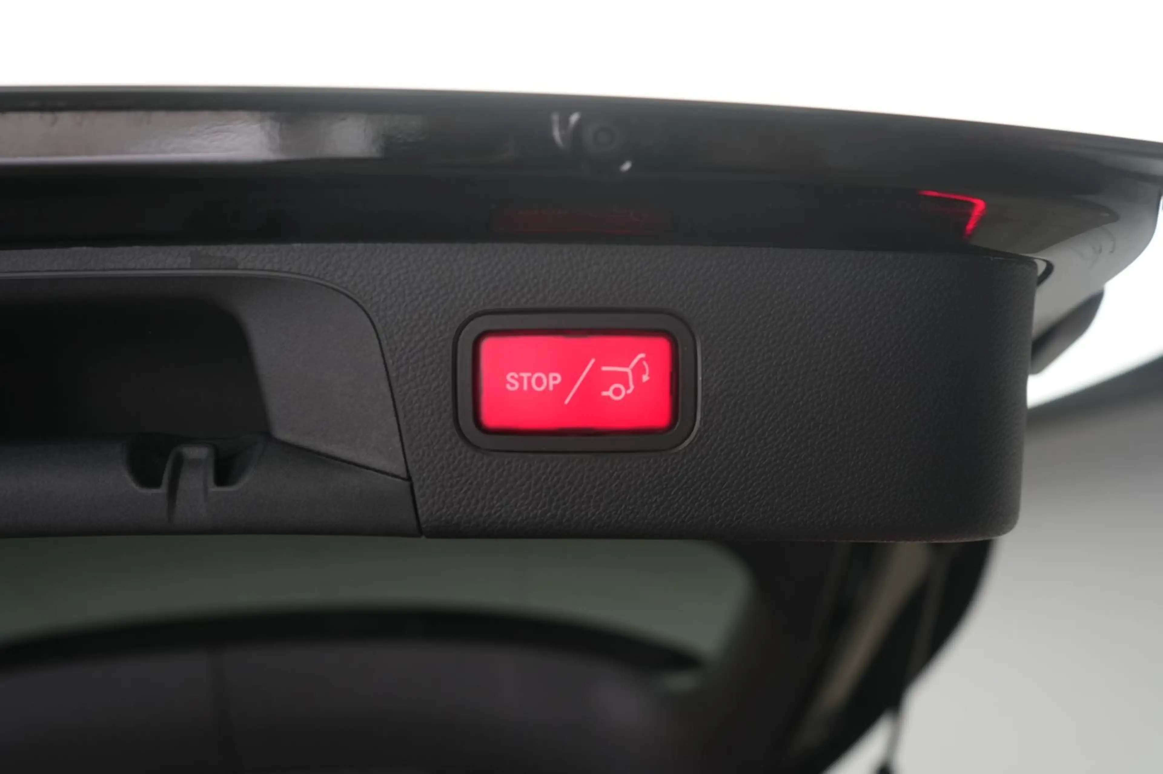 Mercedes-Benz GLC 300 de 4Matic 9G-Tronic AMG Distronic/Kamera — photo 8