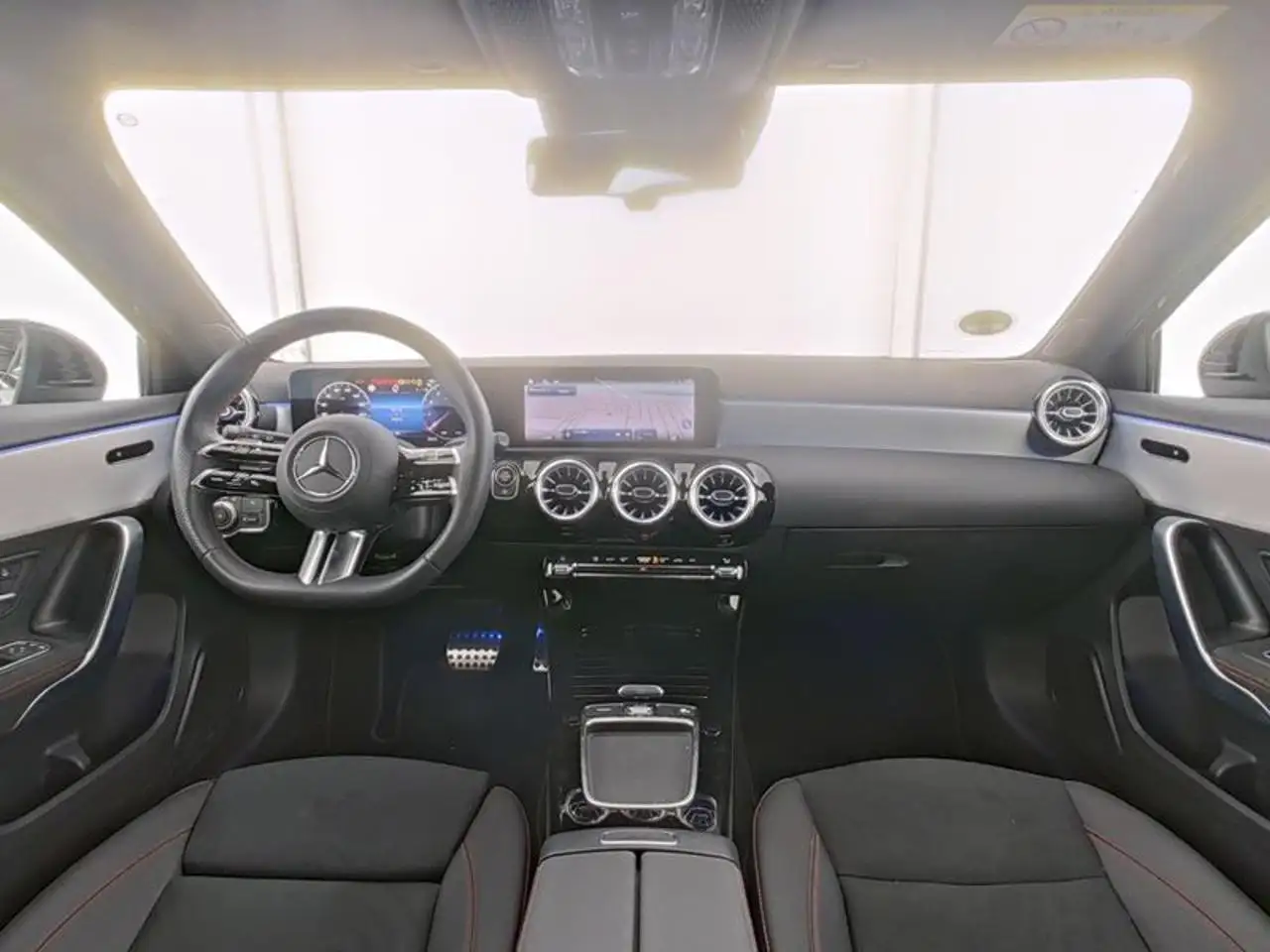 Mercedes-Benz A-Class Automatic AMG Line Premium, миниатюра 7