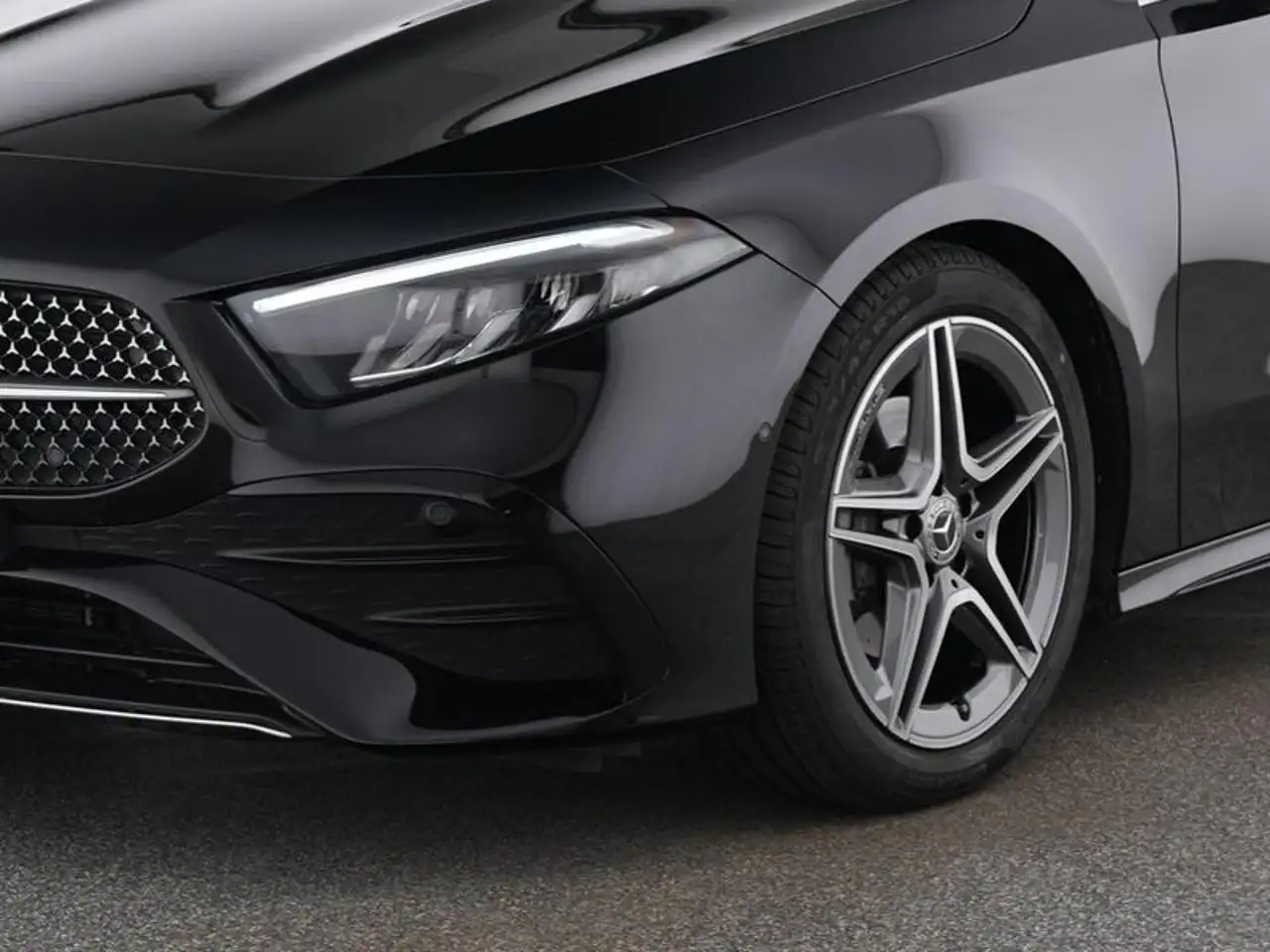 Mercedes-Benz A-Class Automatic AMG Line Premium, миниатюра 3