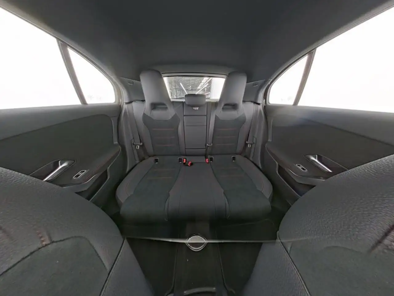 Mercedes-Benz A-Class Automatic AMG Line Premium, миниатюра 8
