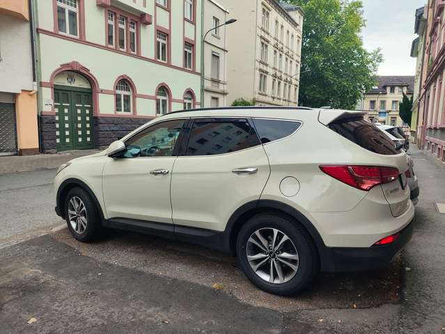 Imagine Hyundai SANTA FE Santa Fe 2.2 CRDI 4WD Automatik Style