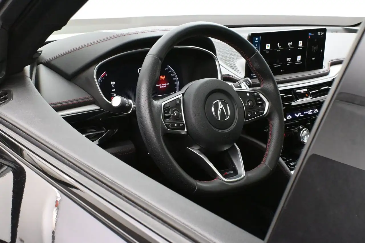 Acura MDX снимка Acura MDX