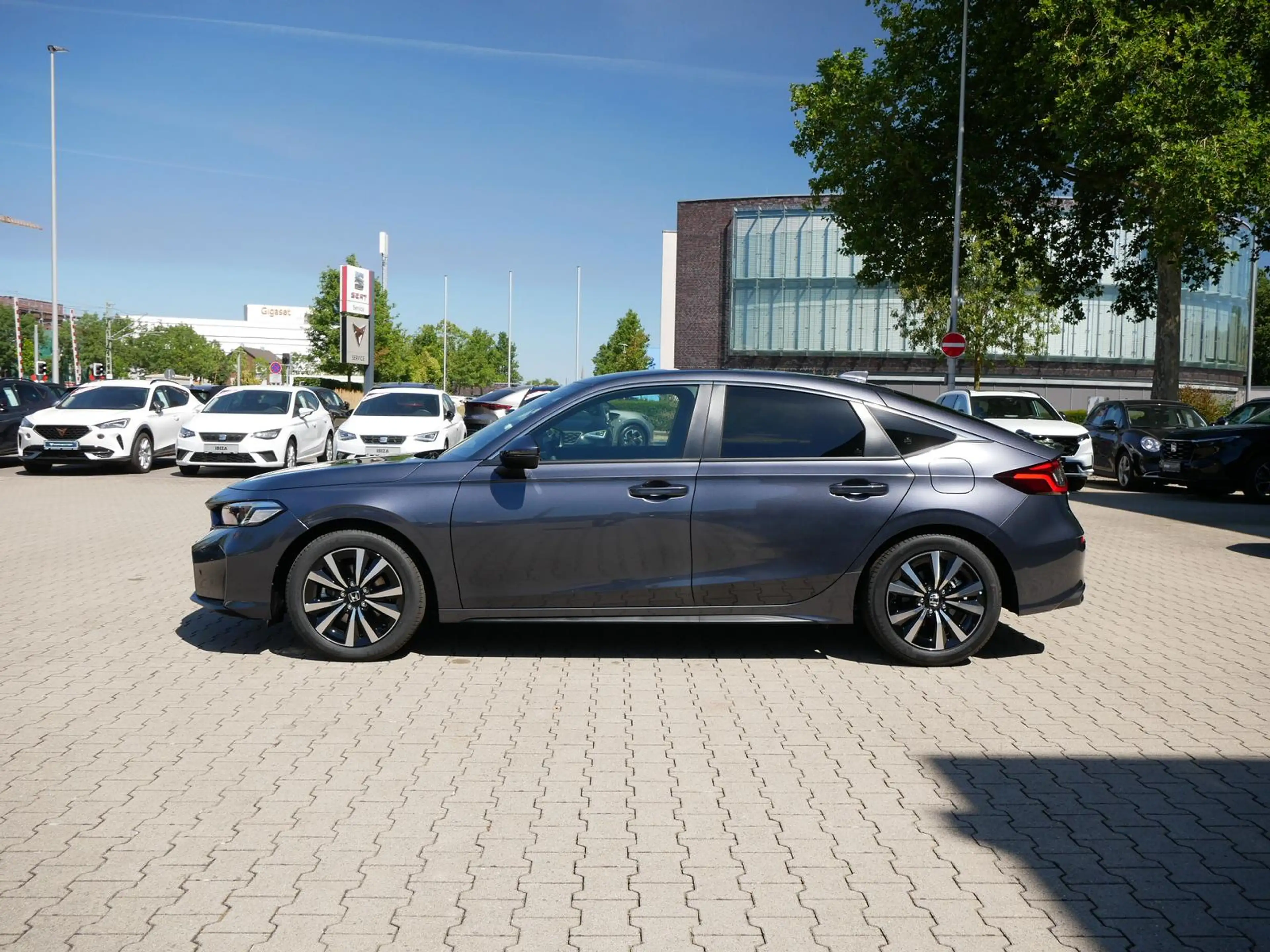 Honda Civic Lim. 5-trg. e:HEV Elegance — photo 10