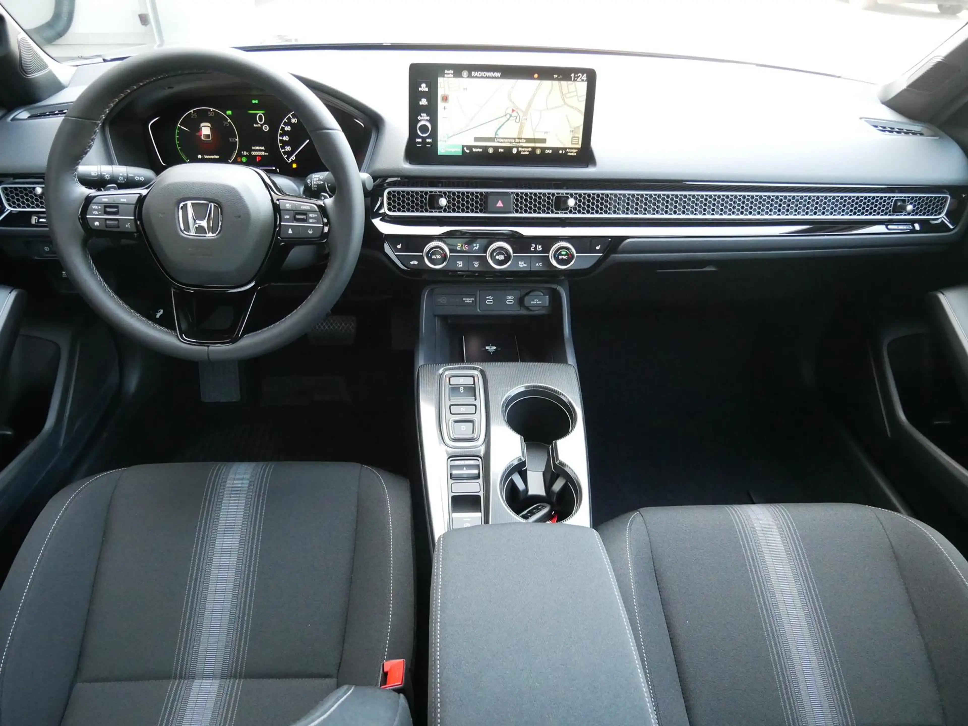 Honda Civic Lim. 5-trg. e:HEV Elegance — photo 12