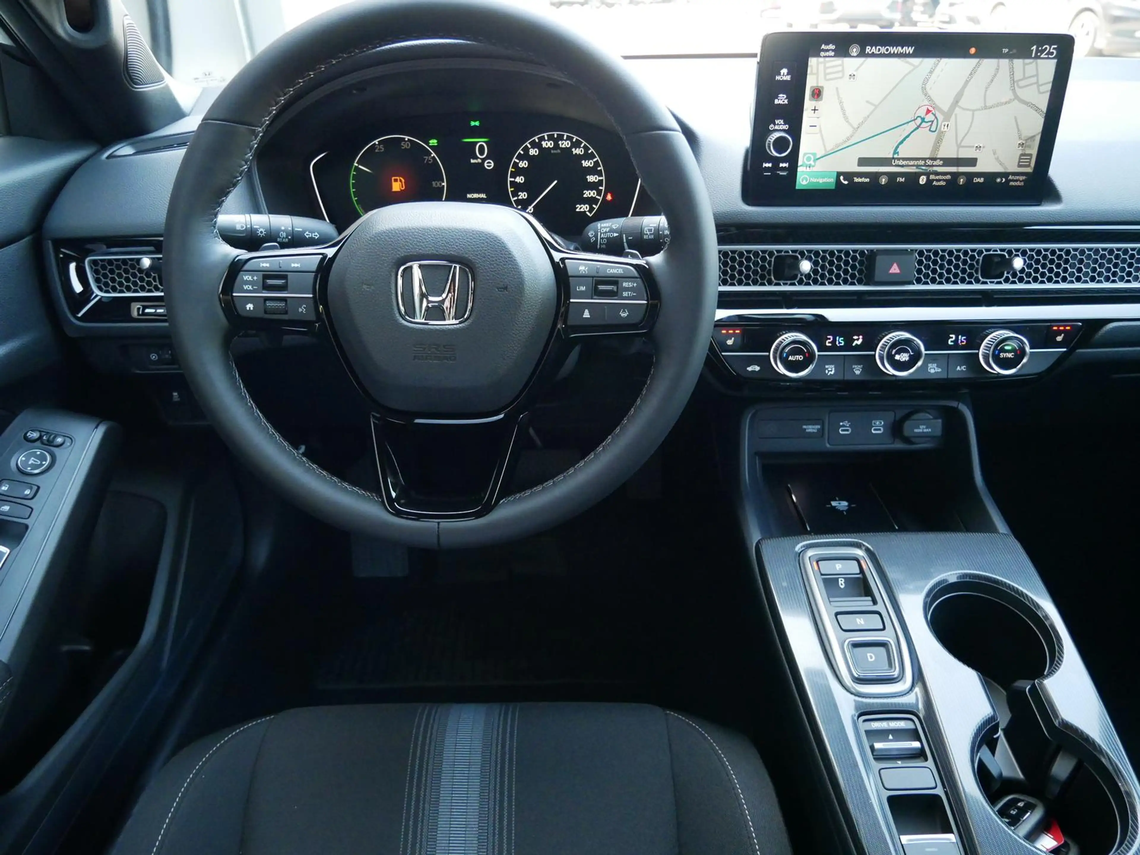 Honda Civic Lim. 5-trg. e:HEV Elegance — photo 13